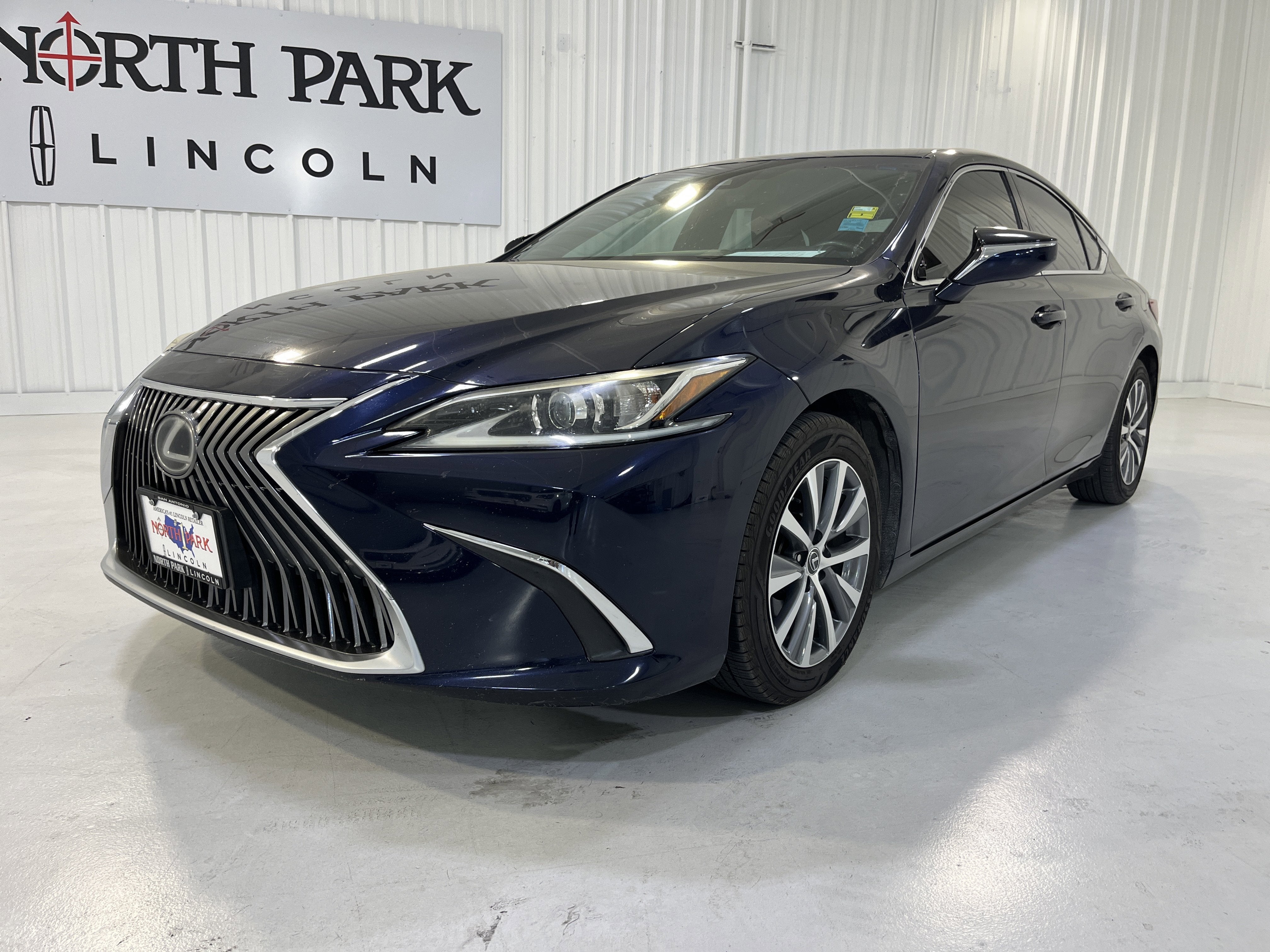 2019 Lexus ES 350
