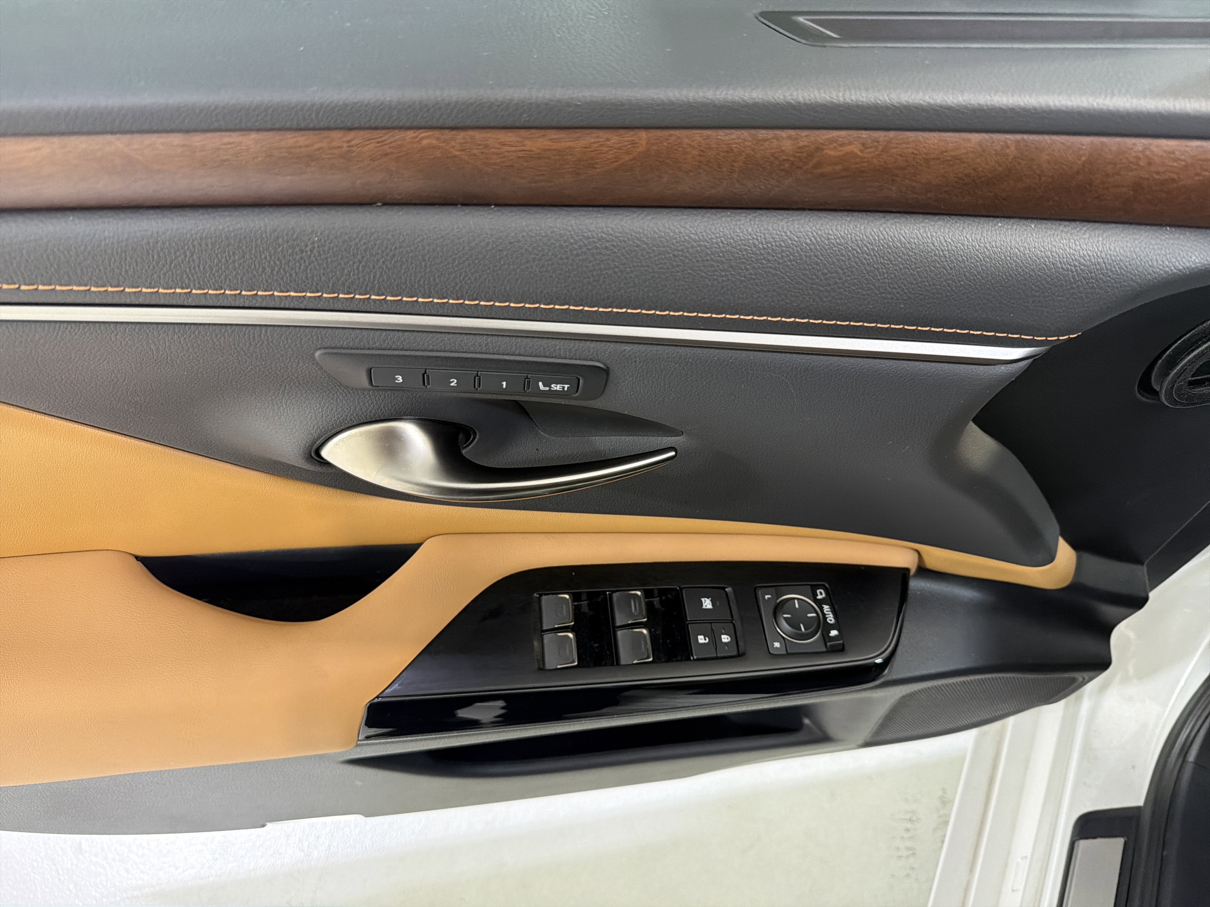 2025 Lexus ES ES 350