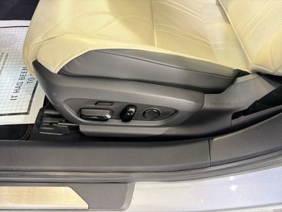 2022 Lexus ES ES 300h Ultra Luxury