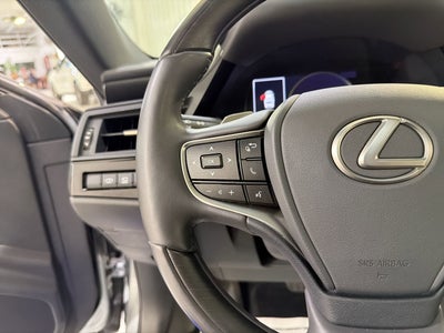 2022 Lexus ES ES 300h Ultra Luxury