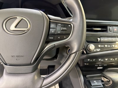 2022 Lexus ES ES 300h Ultra Luxury
