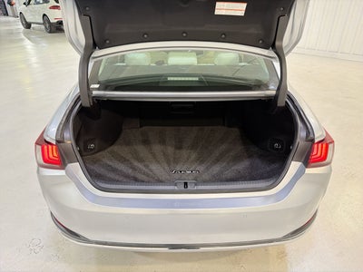 2022 Lexus ES ES 300h Ultra Luxury