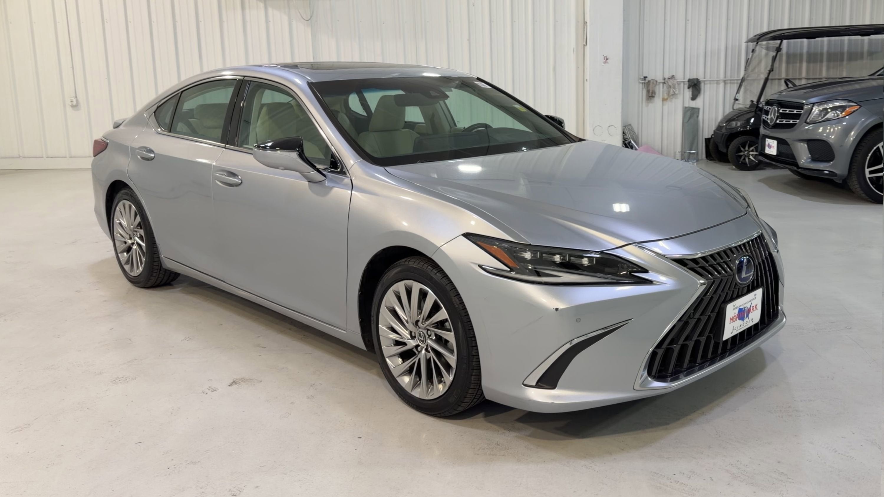 2022 Lexus ES ES 300h Ultra Luxury