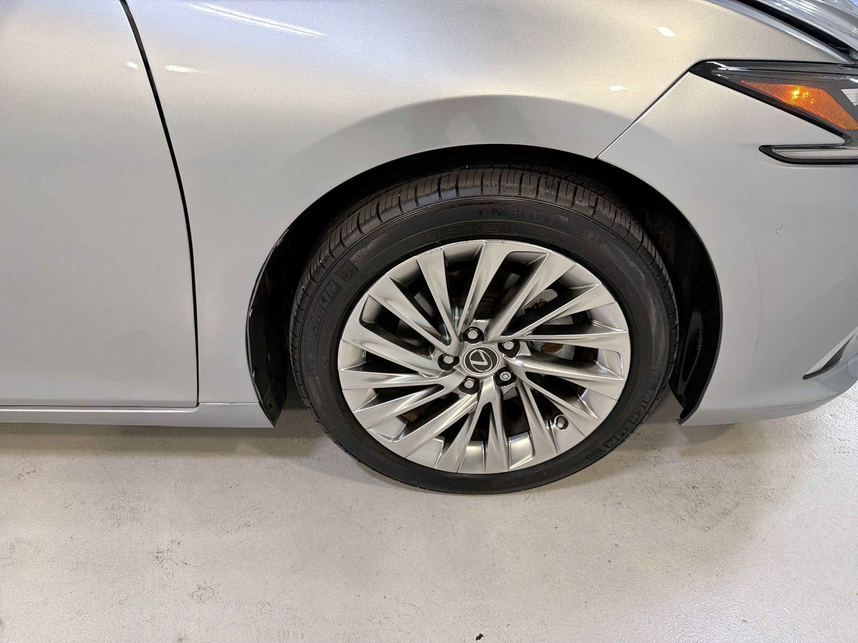 2022 Lexus ES ES 300h Ultra Luxury