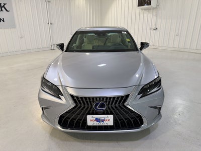 2022 Lexus ES ES 300h Ultra Luxury