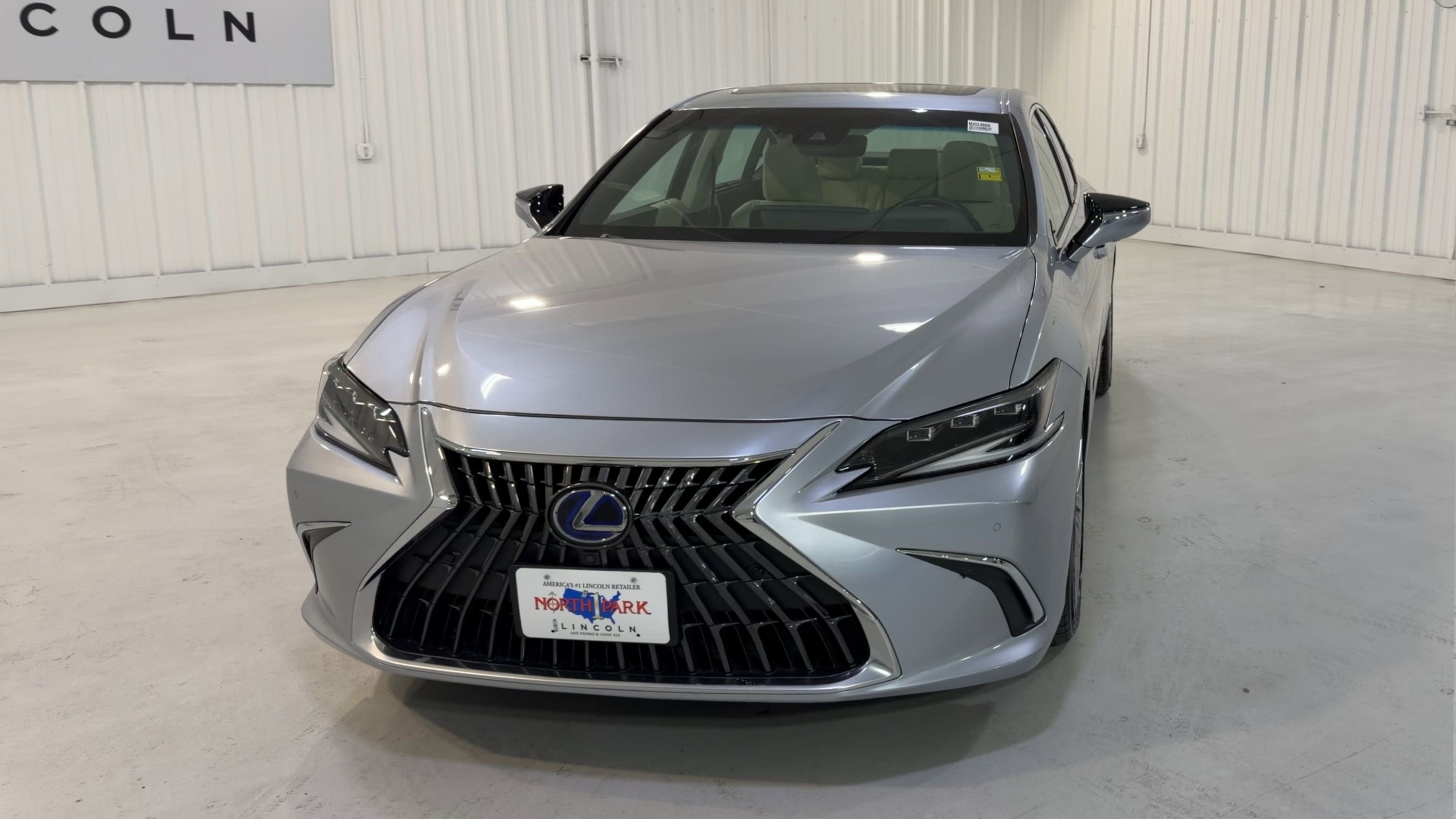 2022 Lexus ES ES 300h Ultra Luxury