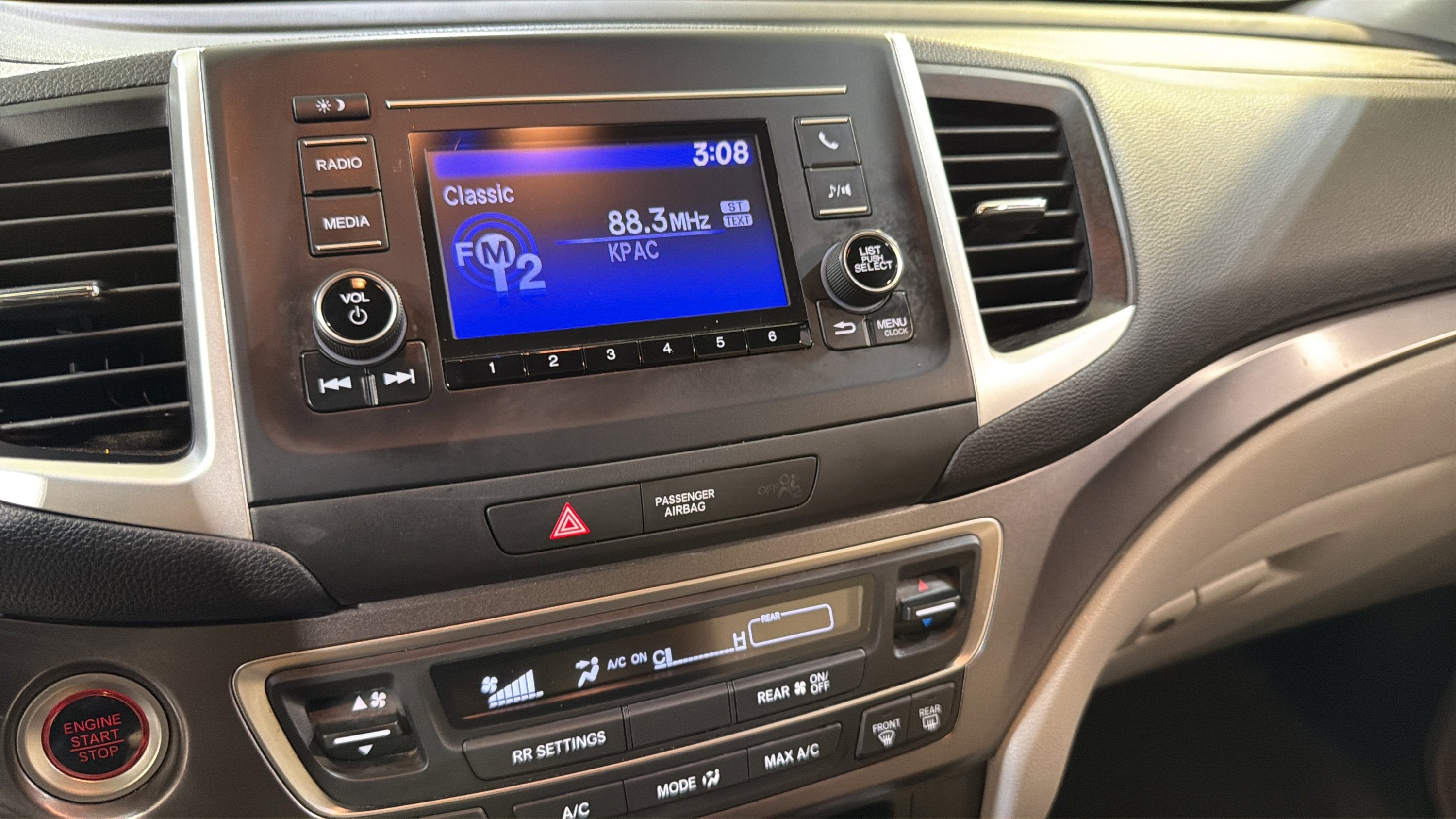 2020 Honda Pilot LX