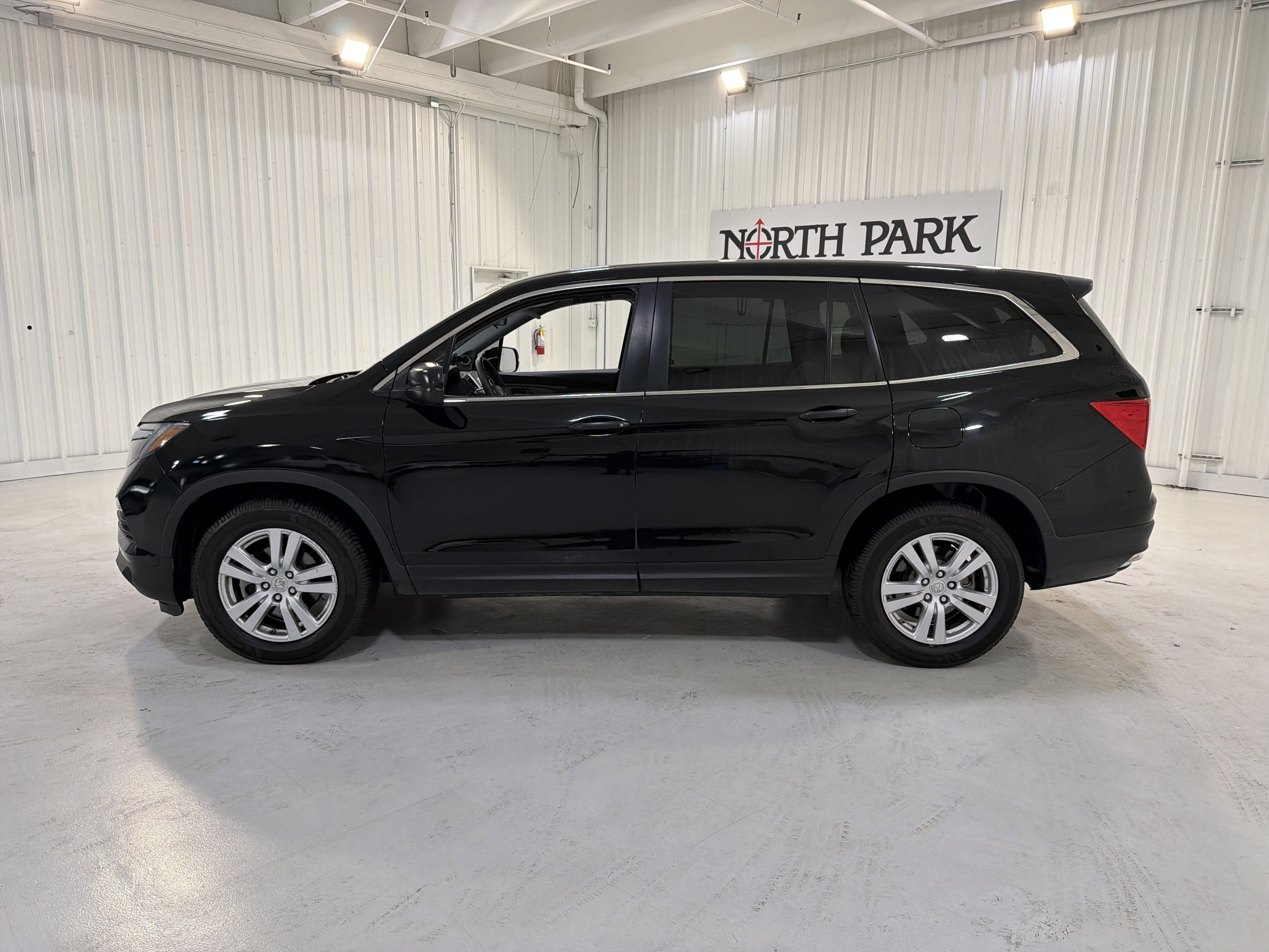 2018 Honda Pilot LX