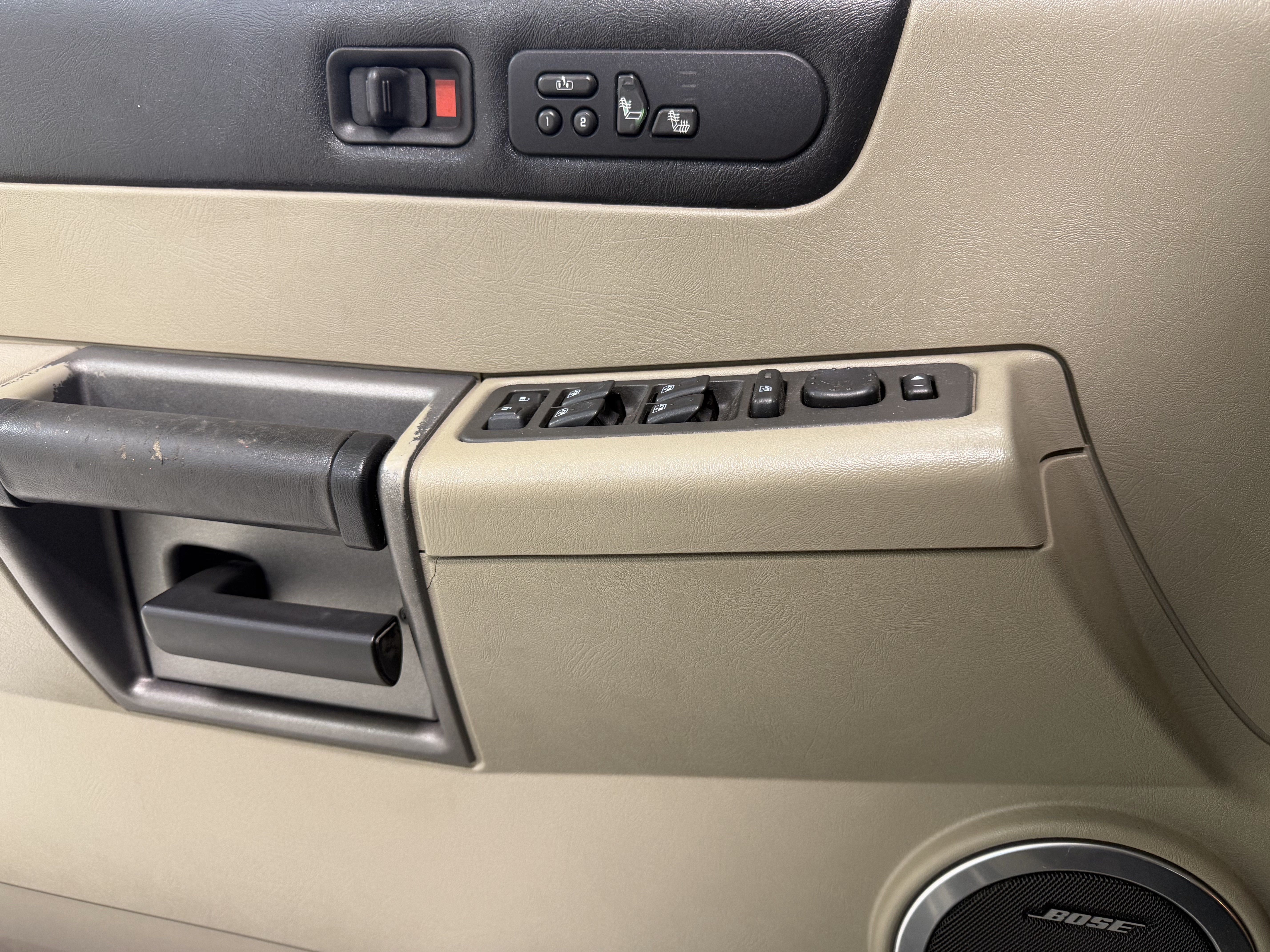 2003 HUMMER H2 Base