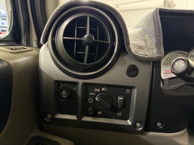 2003 HUMMER H2 Base