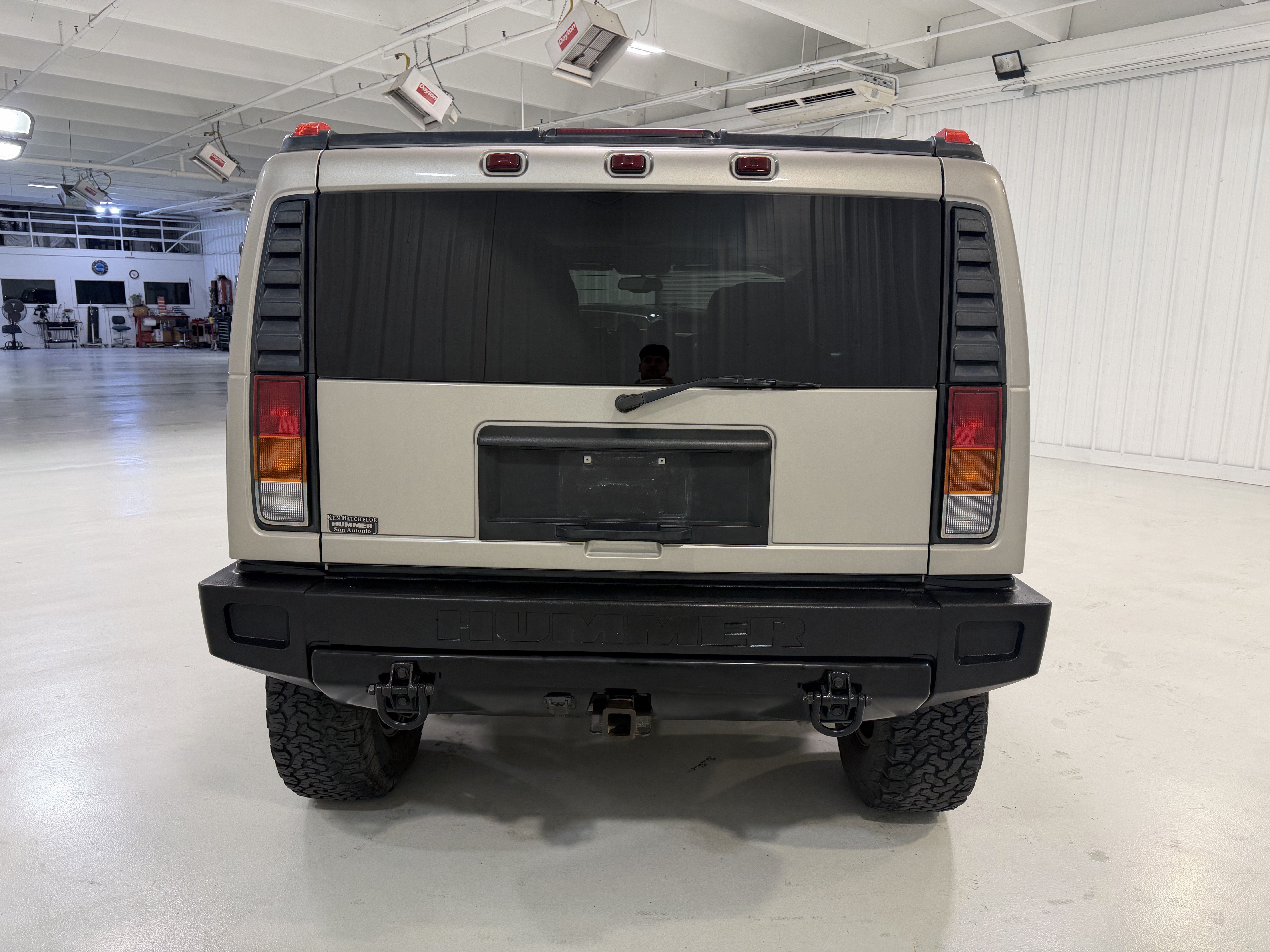 2003 HUMMER H2 Base