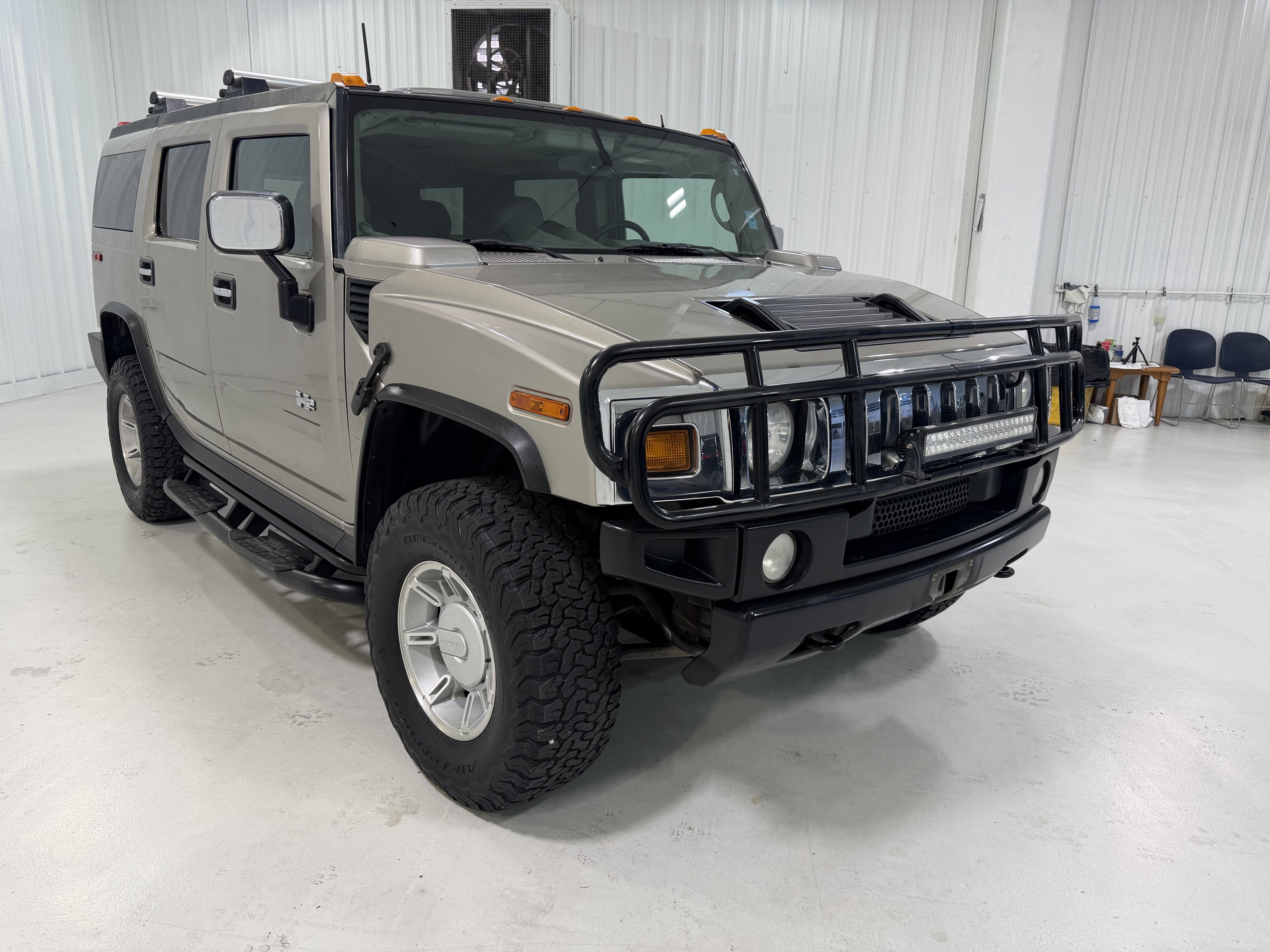 2003 HUMMER H2 Base