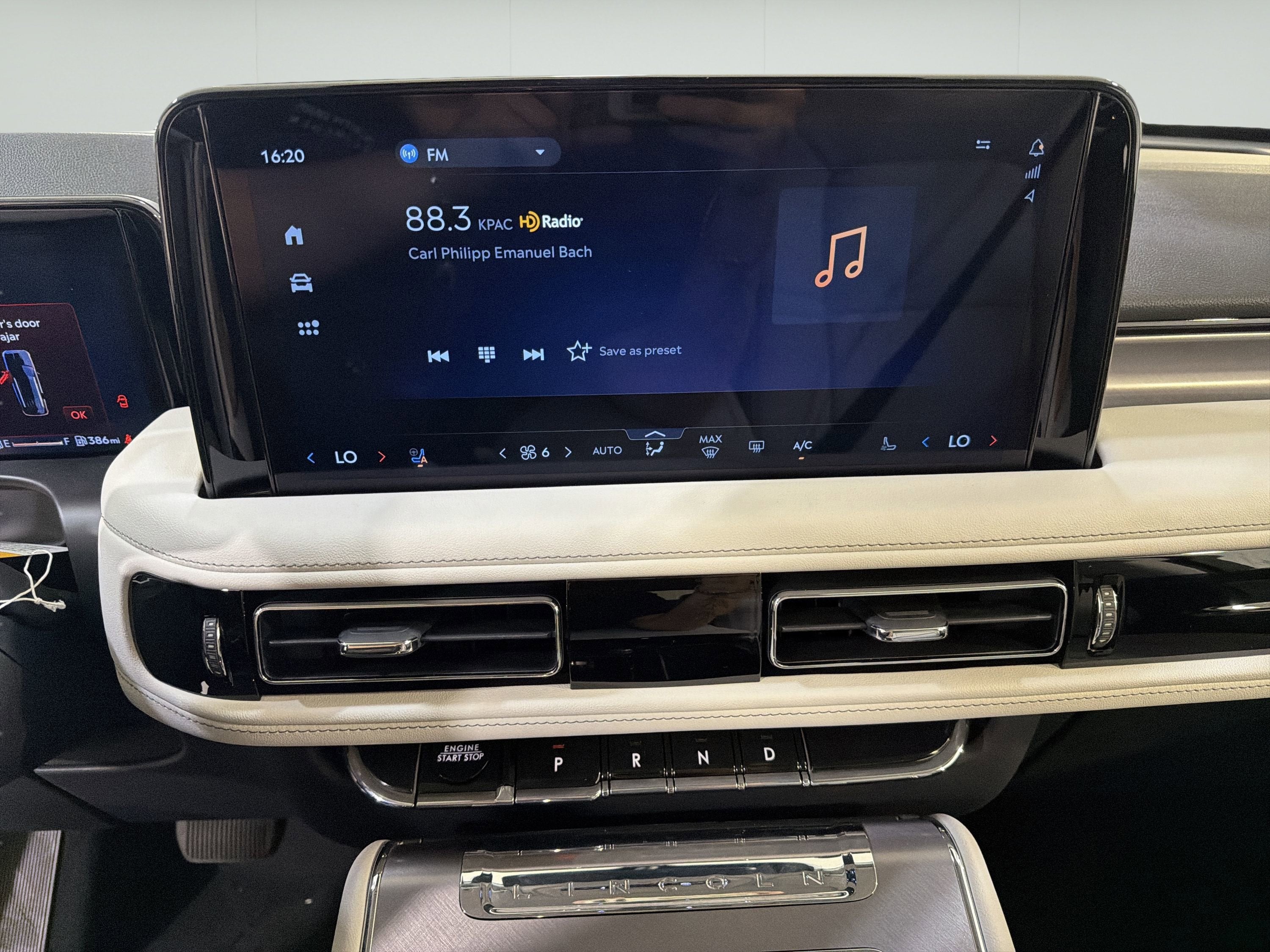 2026 Lincoln Aviator Premiere