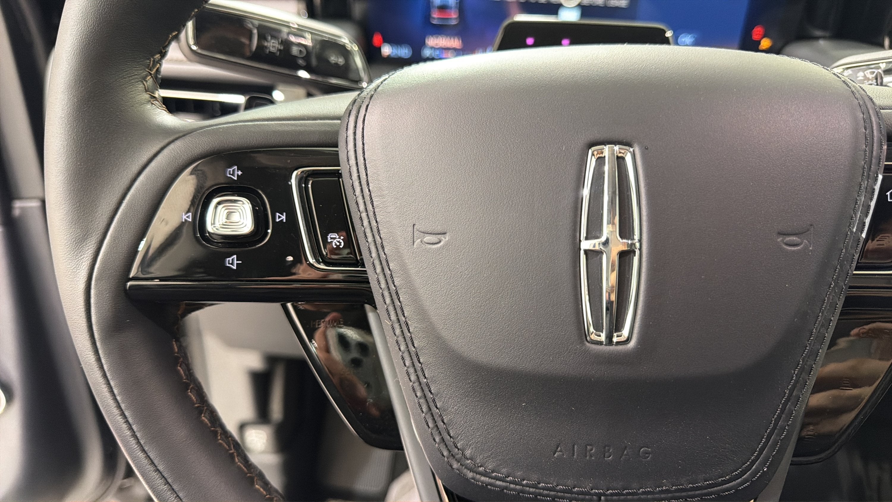 2027 Lincoln Aviator Premiere