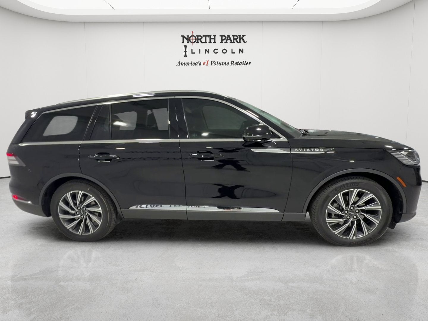 2027 Lincoln Aviator Premiere