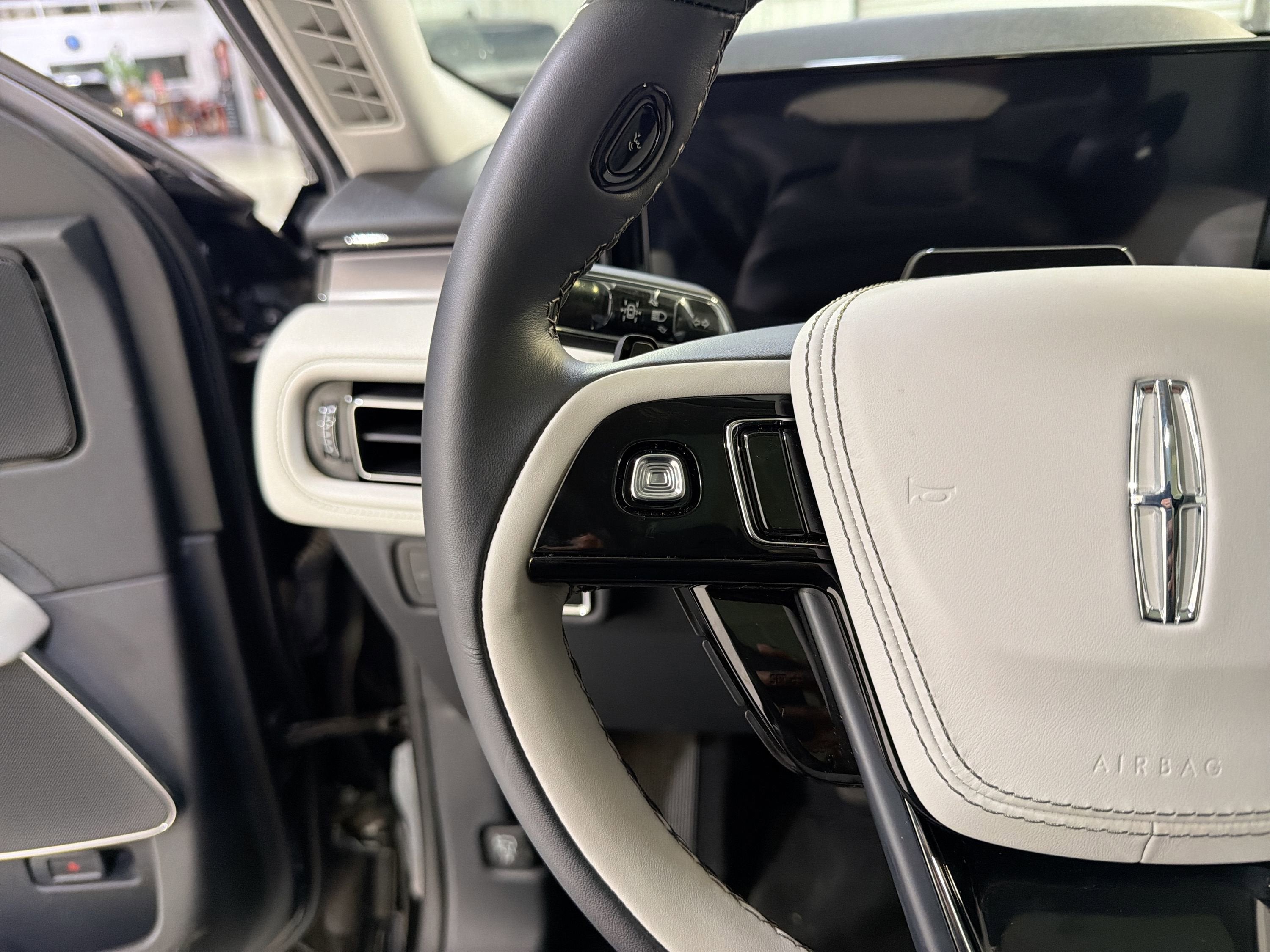 2025 Lincoln Aviator Premiere