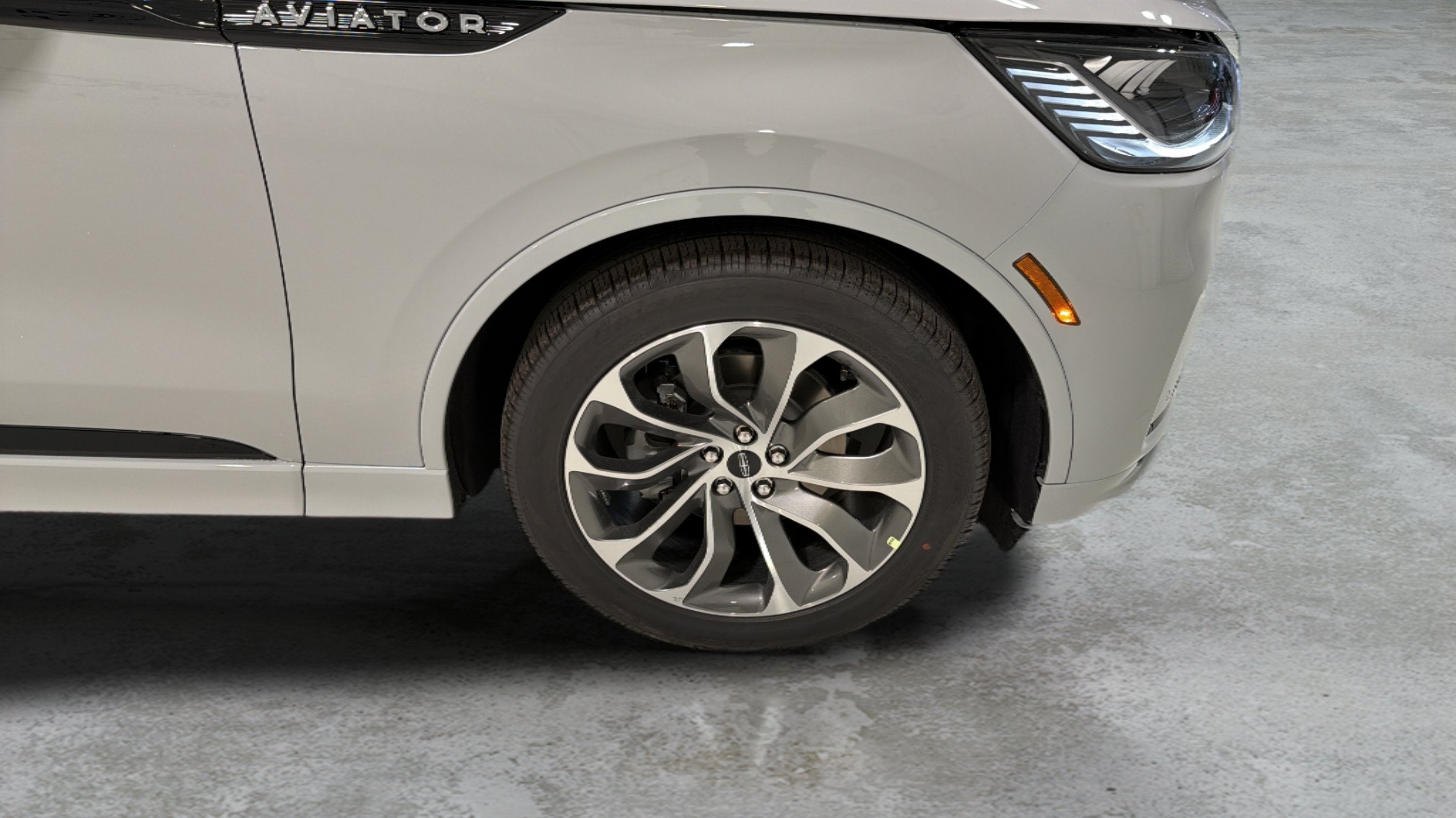2027 Lincoln Aviator Premiere