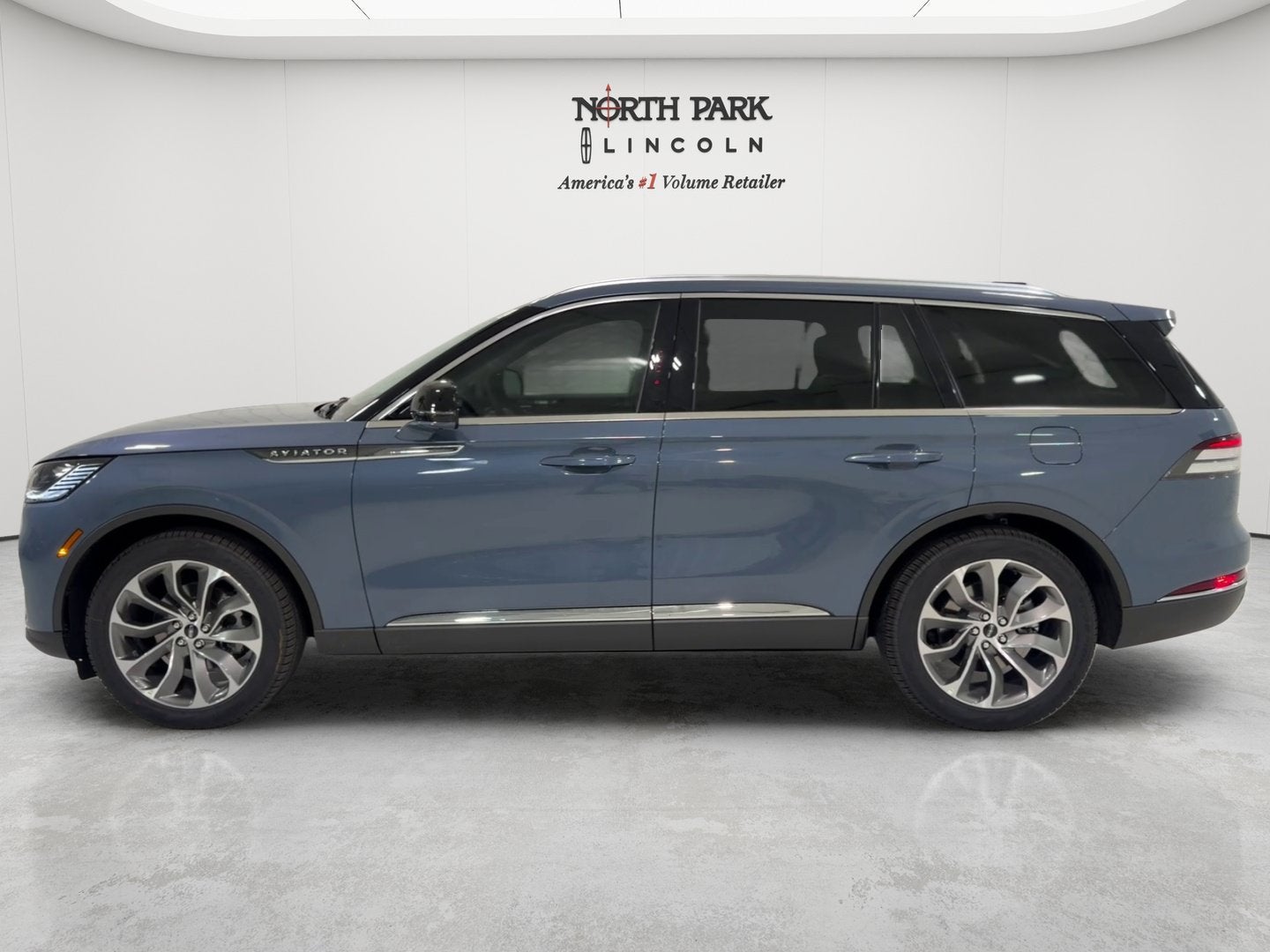 2027 Lincoln Aviator Premiere