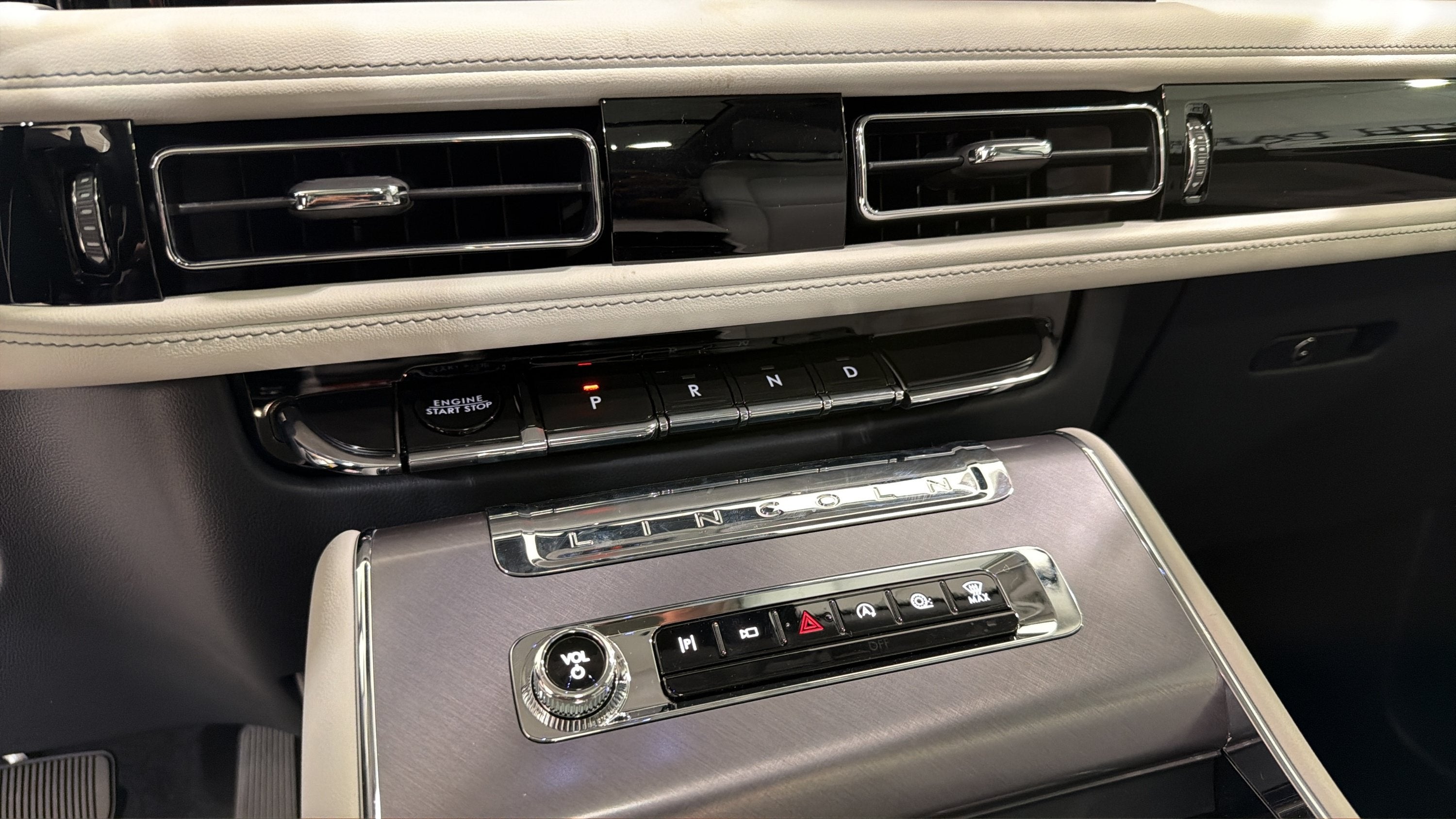 2027 Lincoln Aviator Premiere
