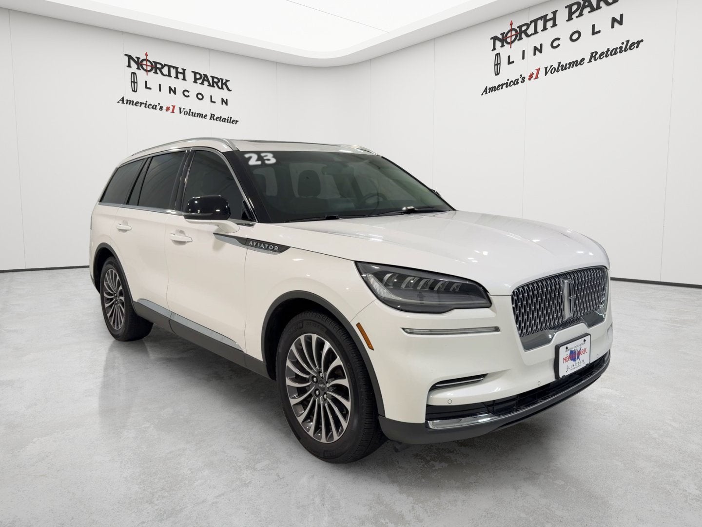 2023 Lincoln Aviator Standard