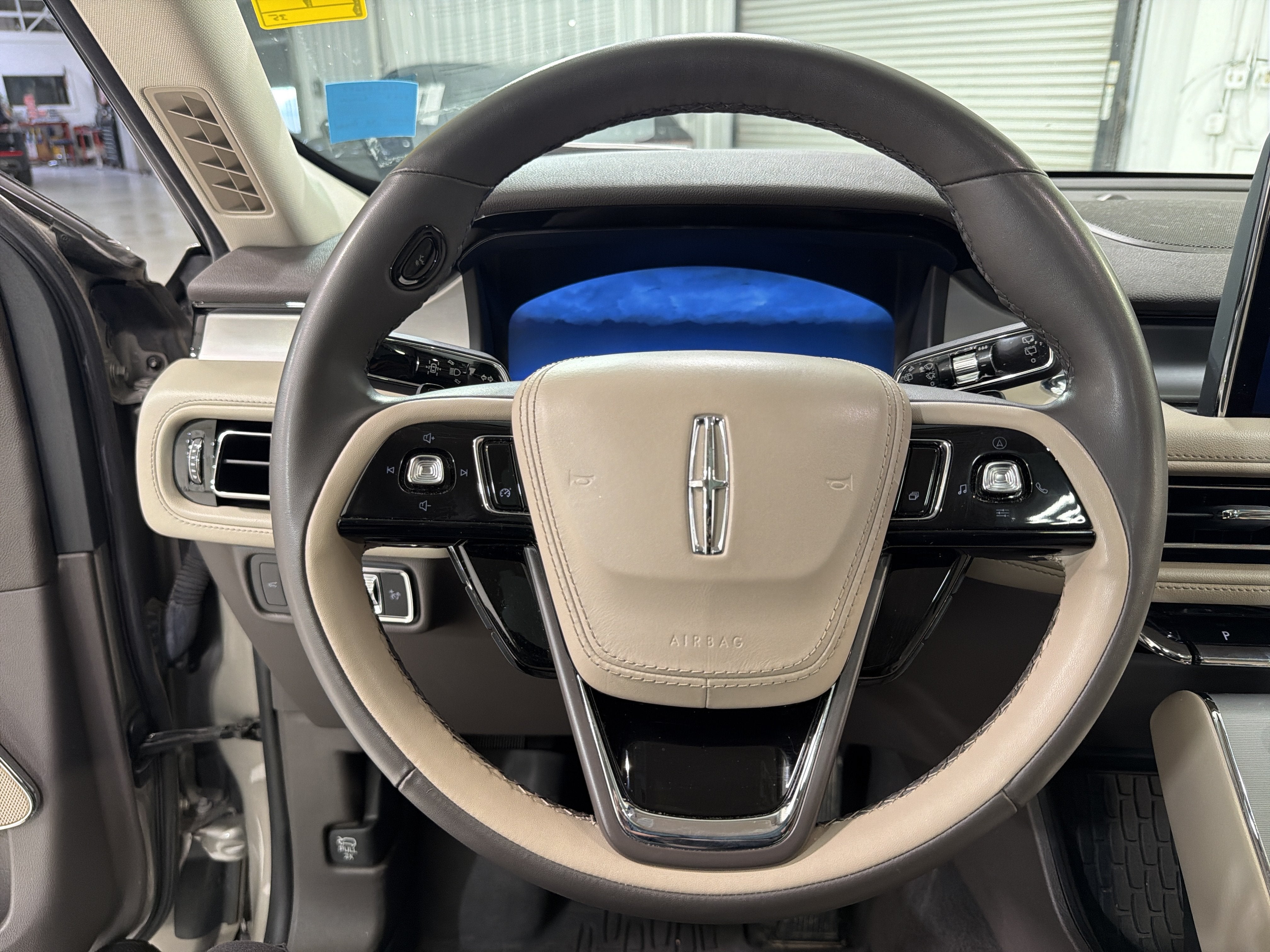 2023 Lincoln Aviator Standard