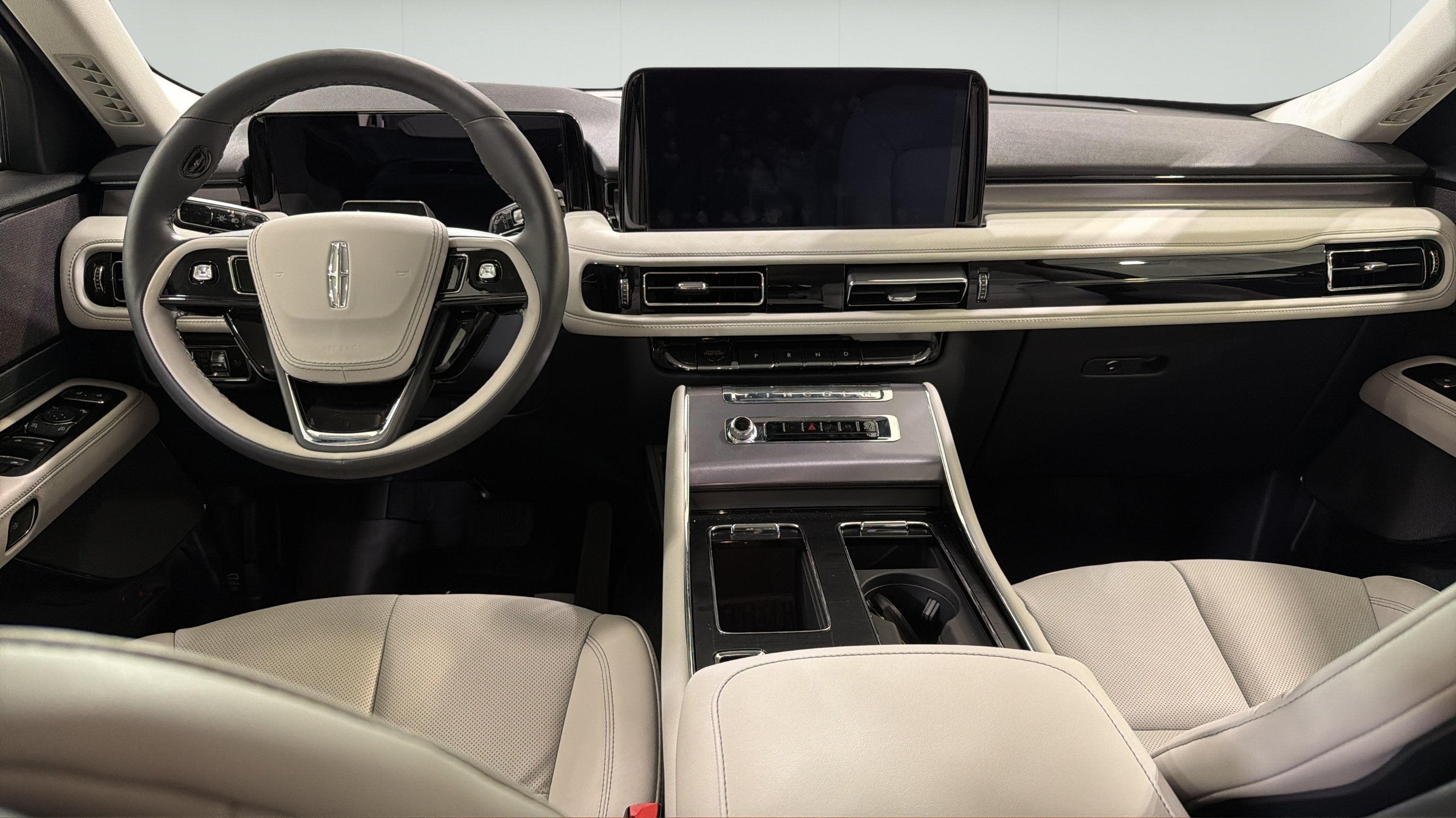 2027 Lincoln Aviator Premiere