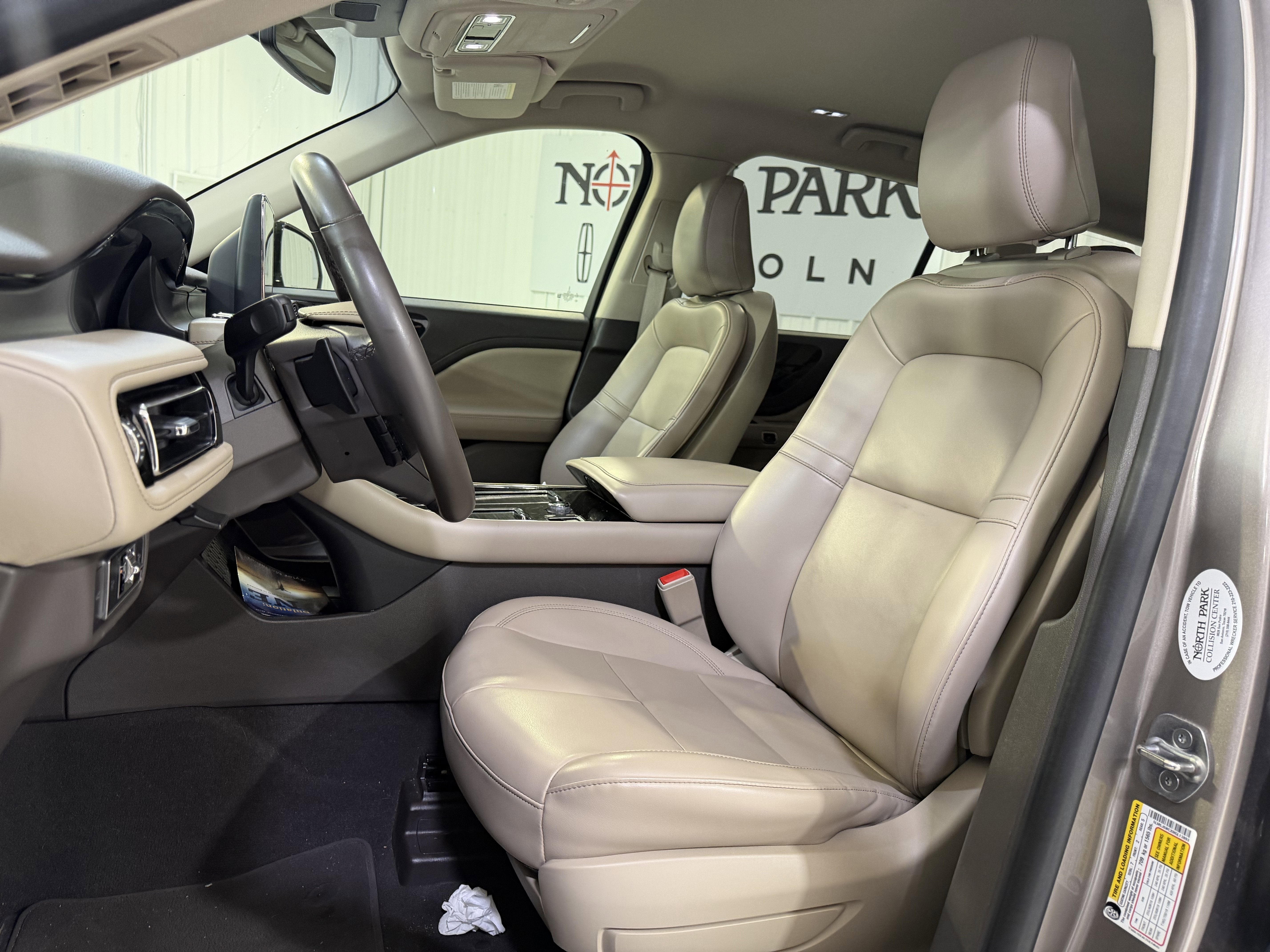 2021 Lincoln Aviator Standard