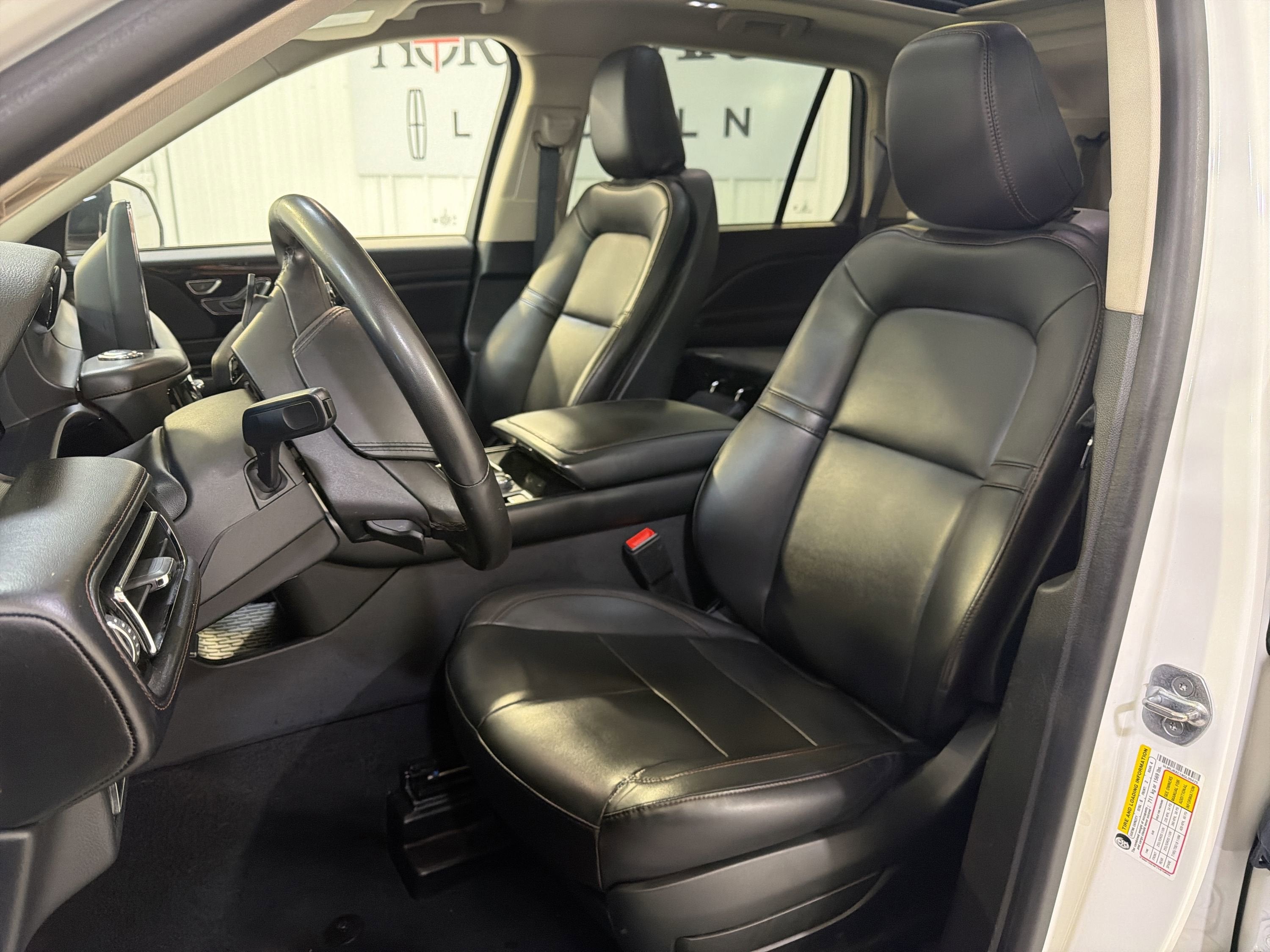 2022 Lincoln Aviator Standard