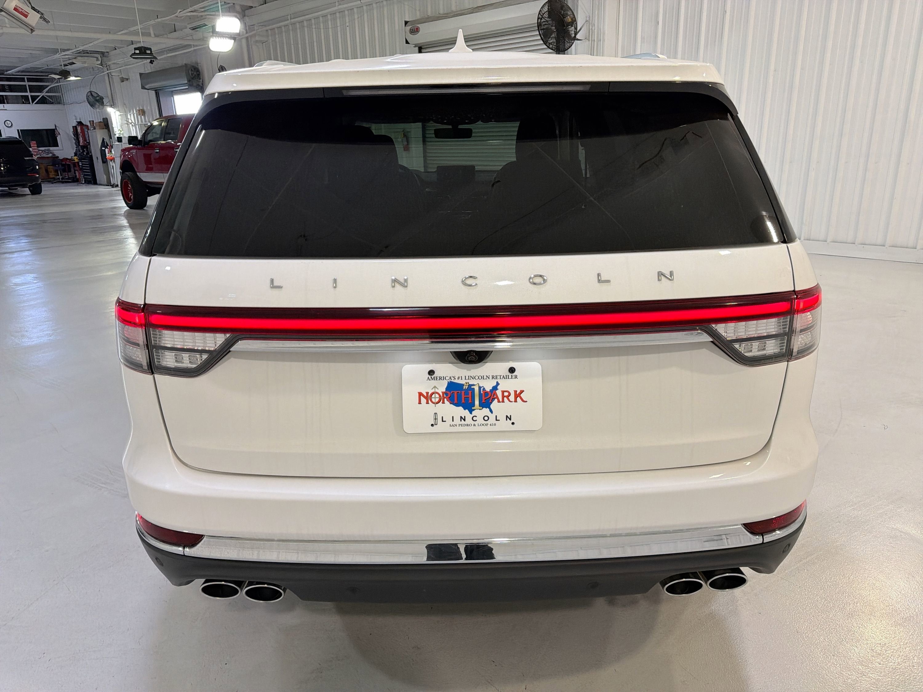 2022 Lincoln Aviator Standard