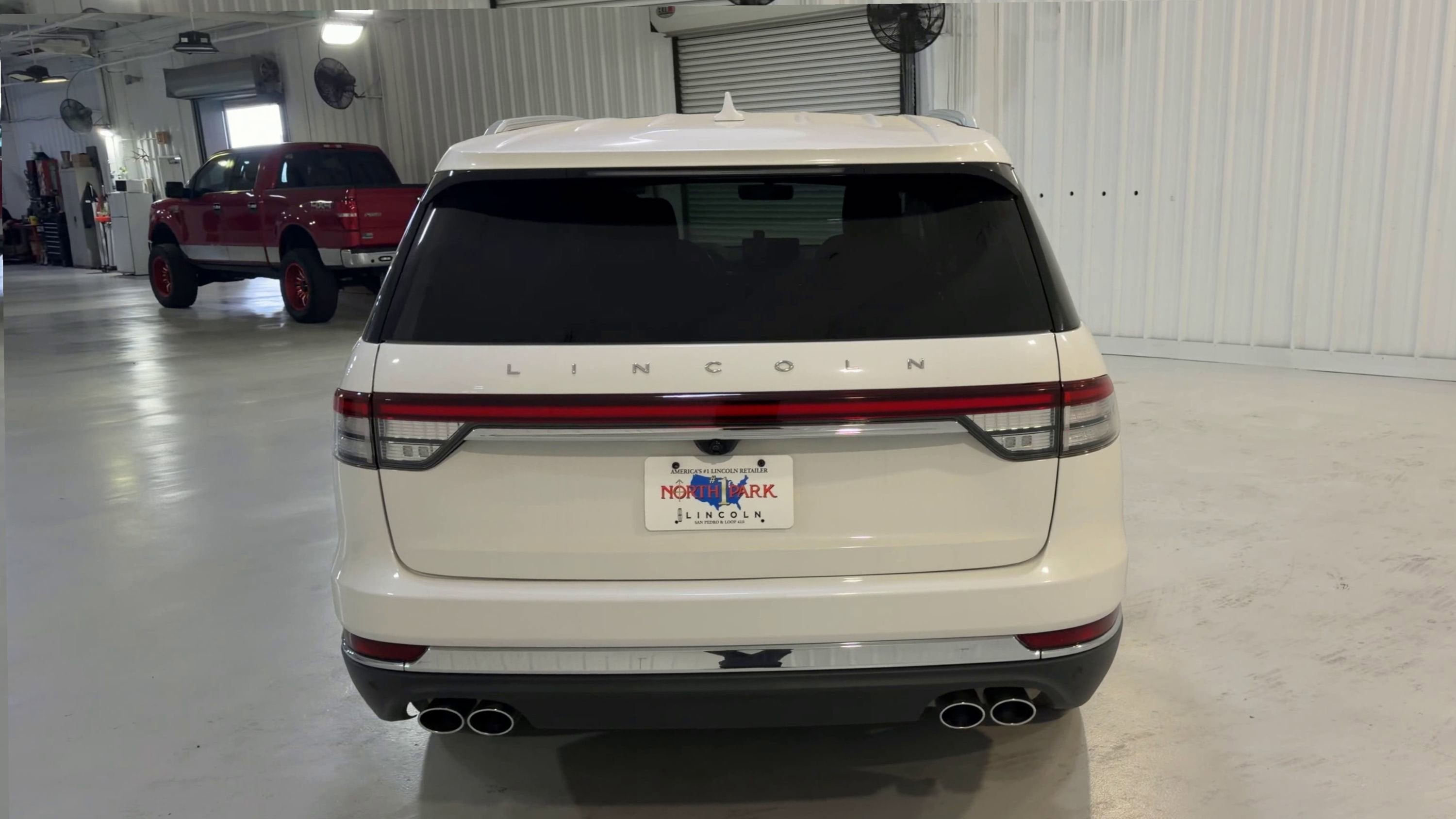 2022 Lincoln Aviator Standard