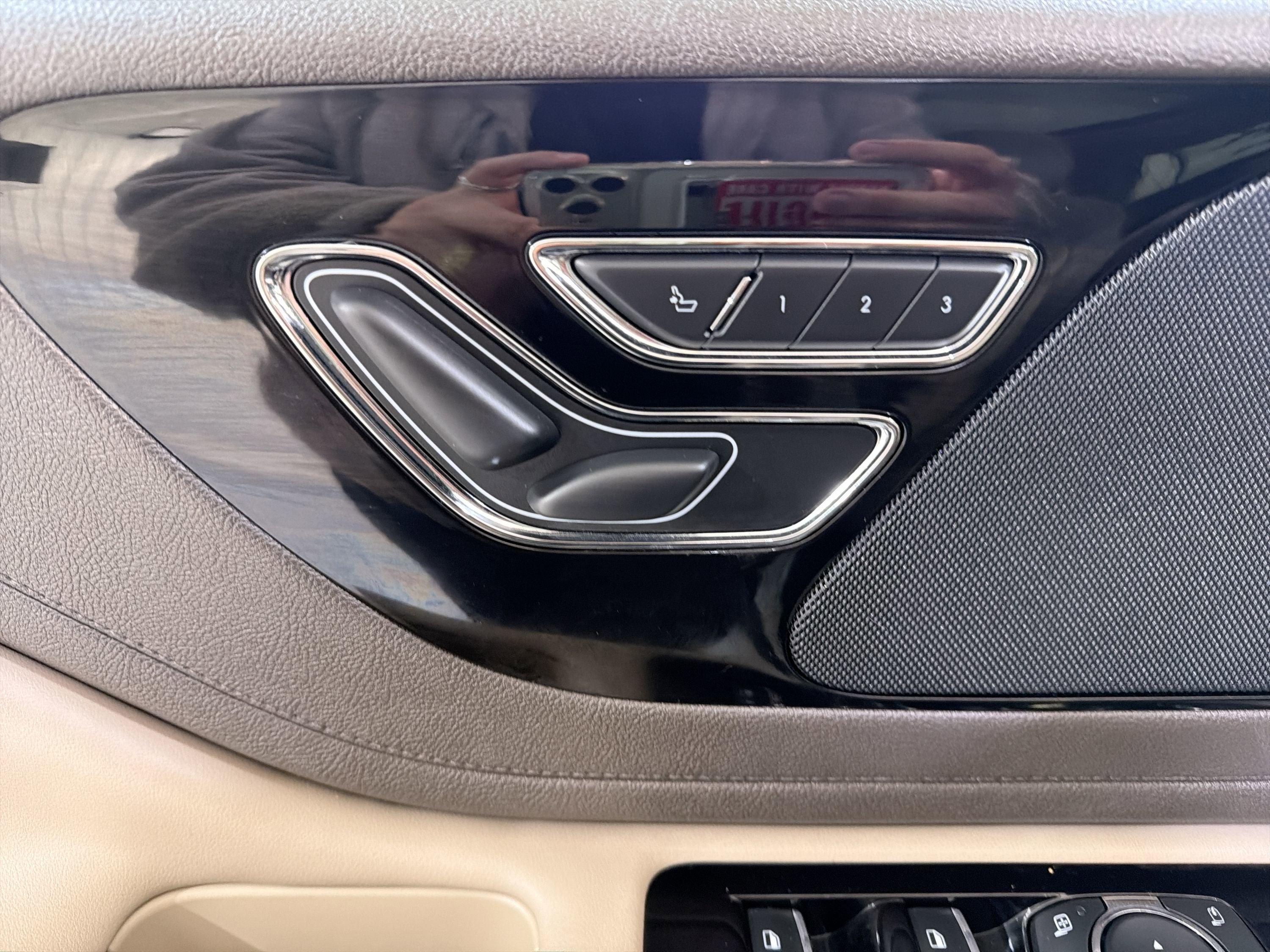 2023 Lincoln Aviator Standard