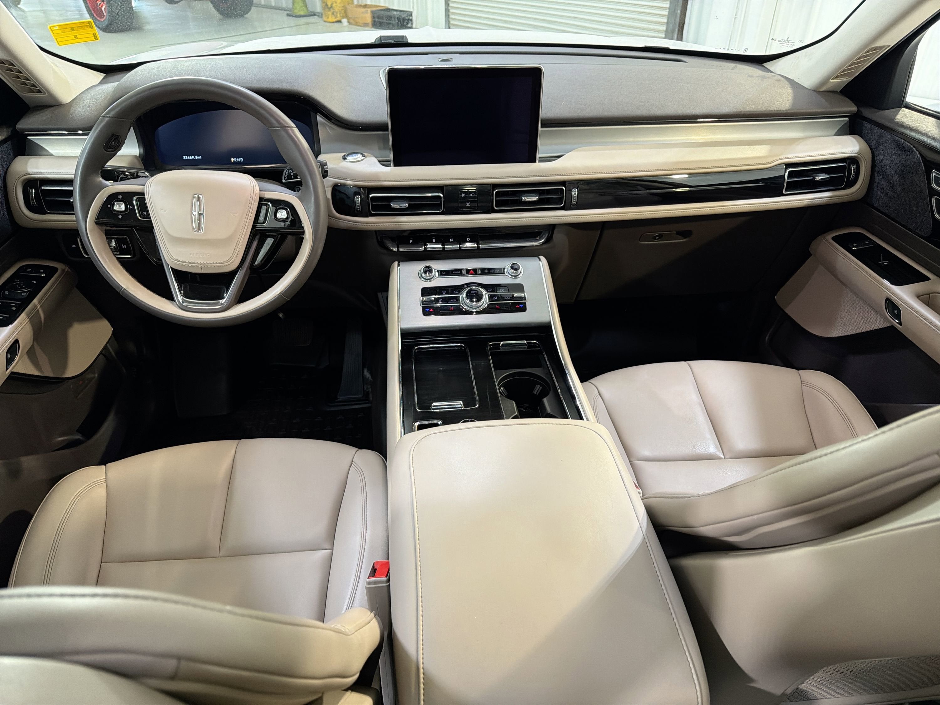 2023 Lincoln Aviator Standard