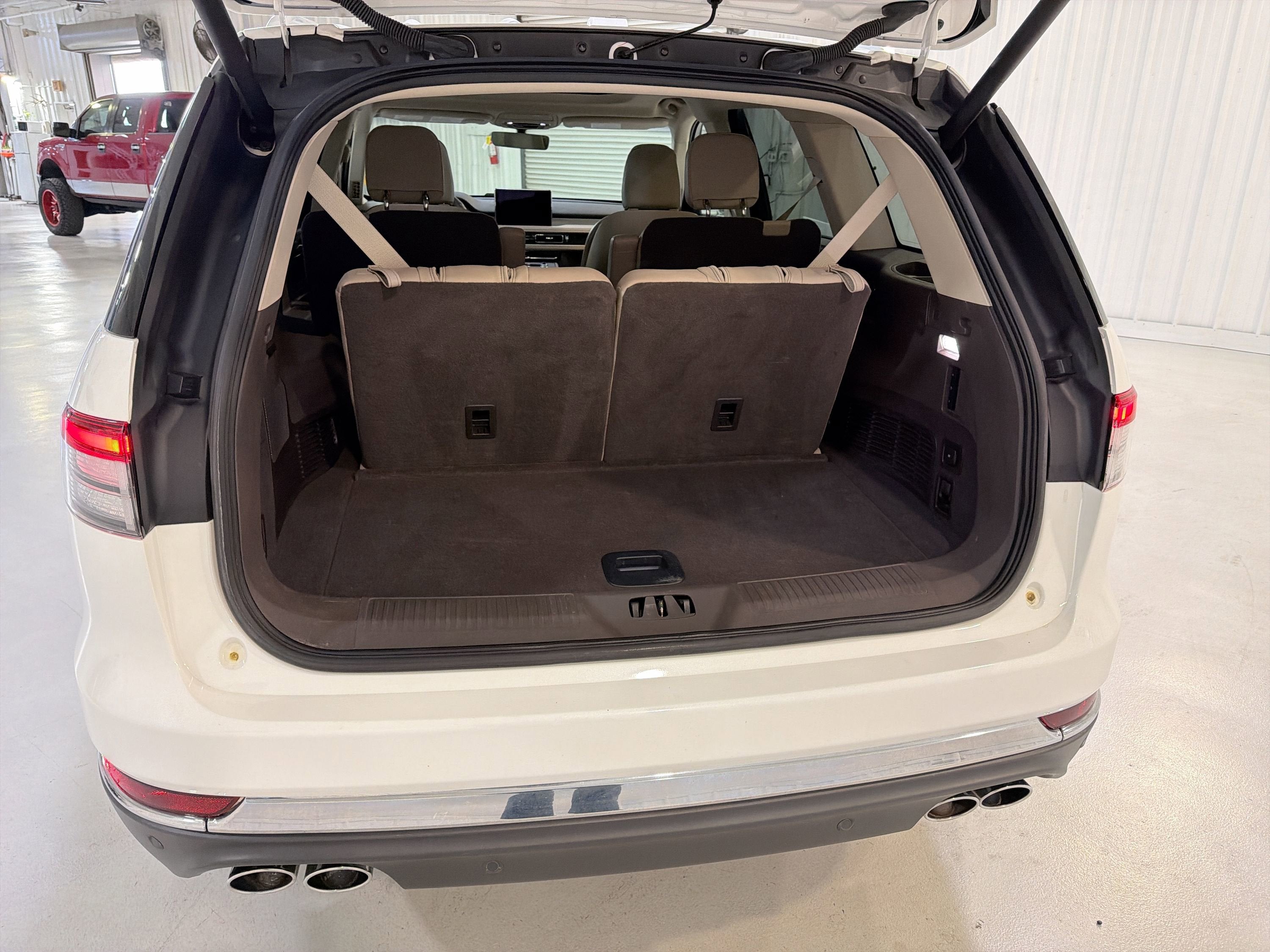 2023 Lincoln Aviator Standard