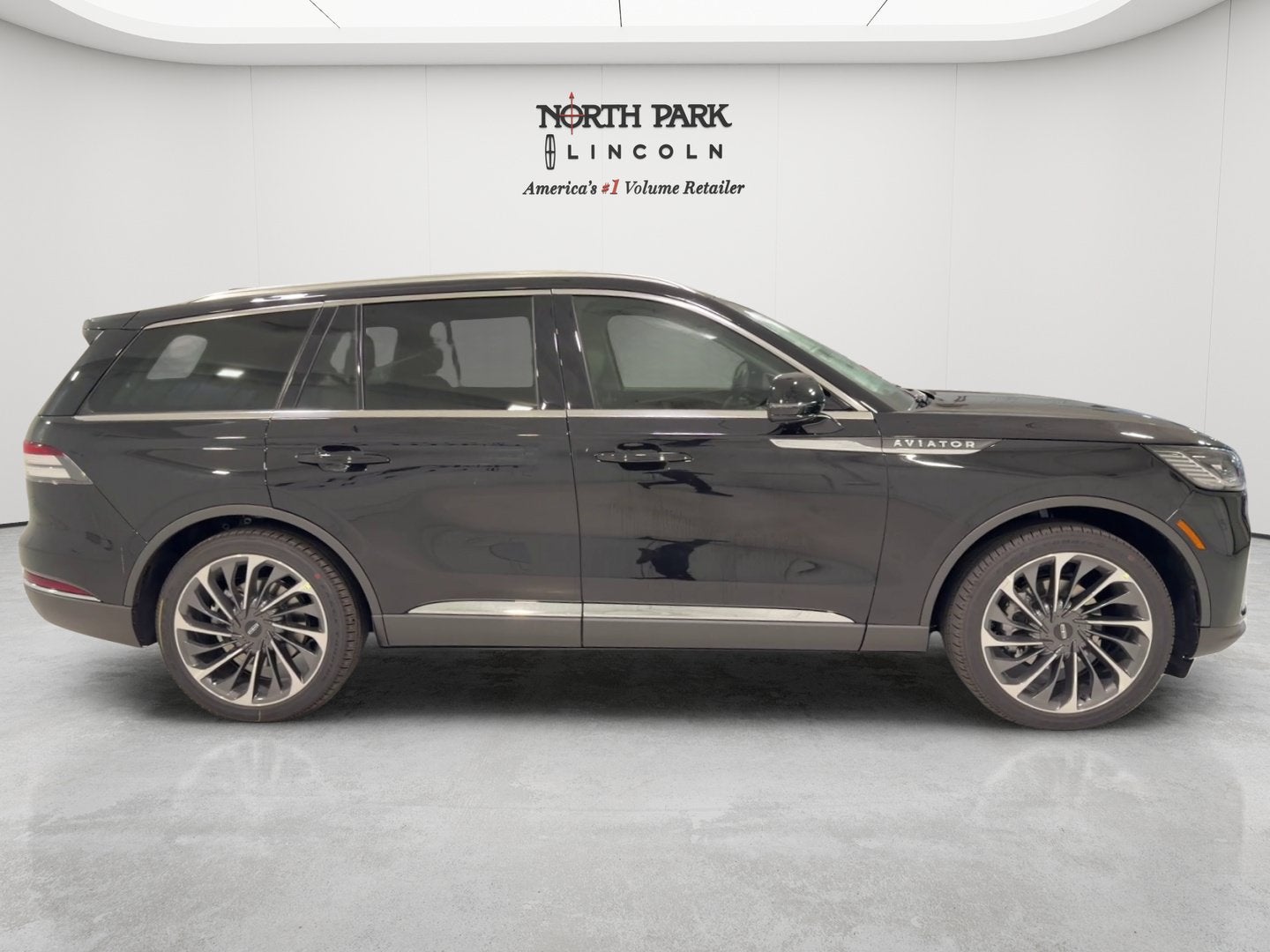 2027 Lincoln Aviator Reserve