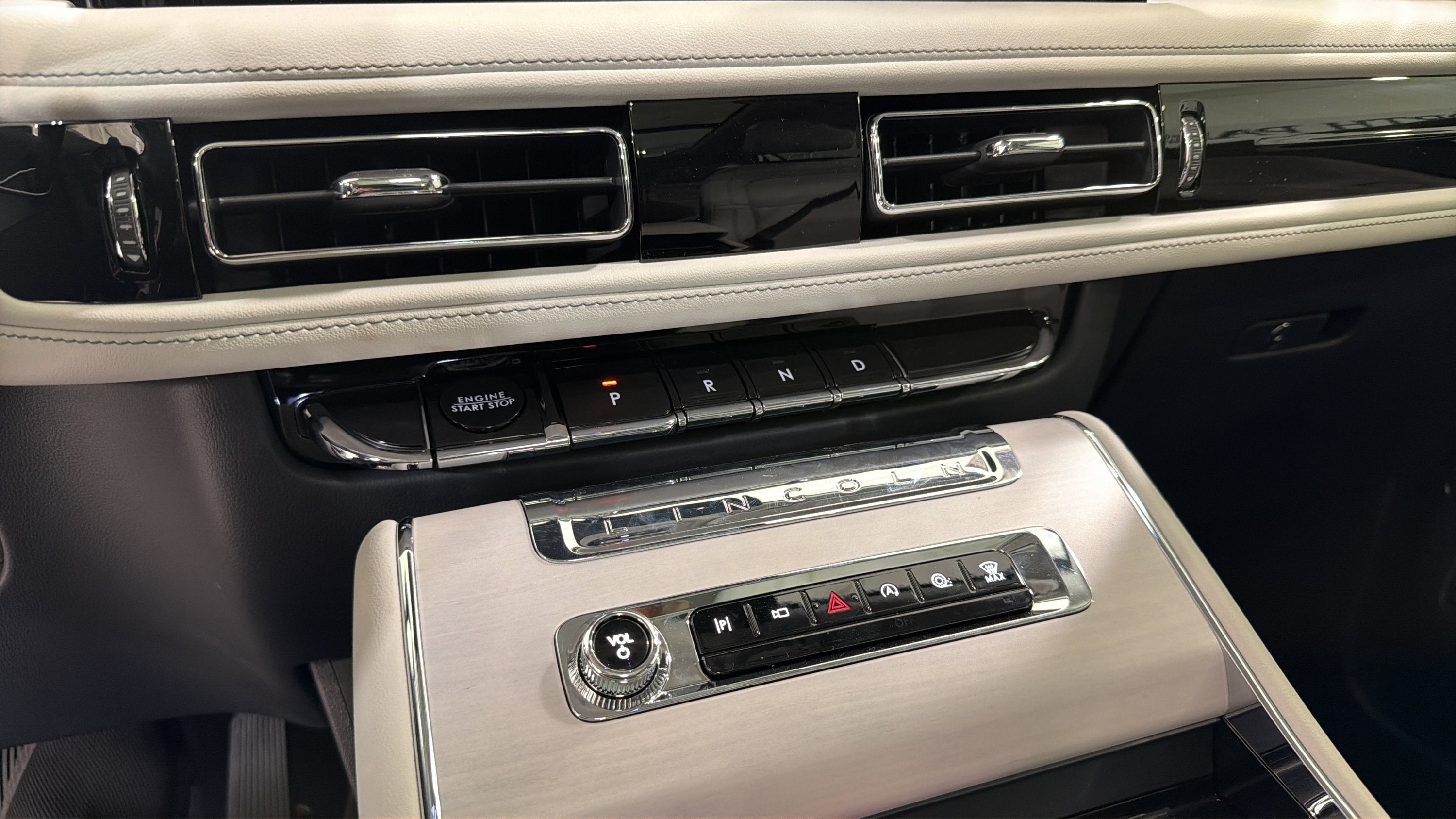 2027 Lincoln Aviator Reserve
