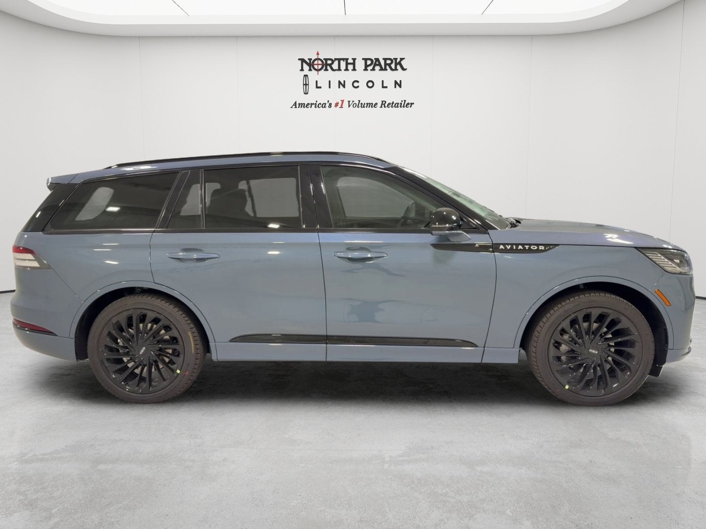 2027 Lincoln Aviator Reserve