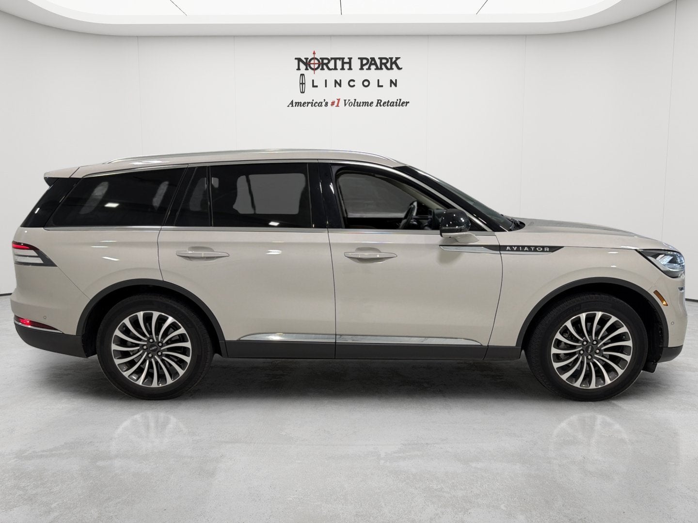2022 Lincoln Aviator Reserve