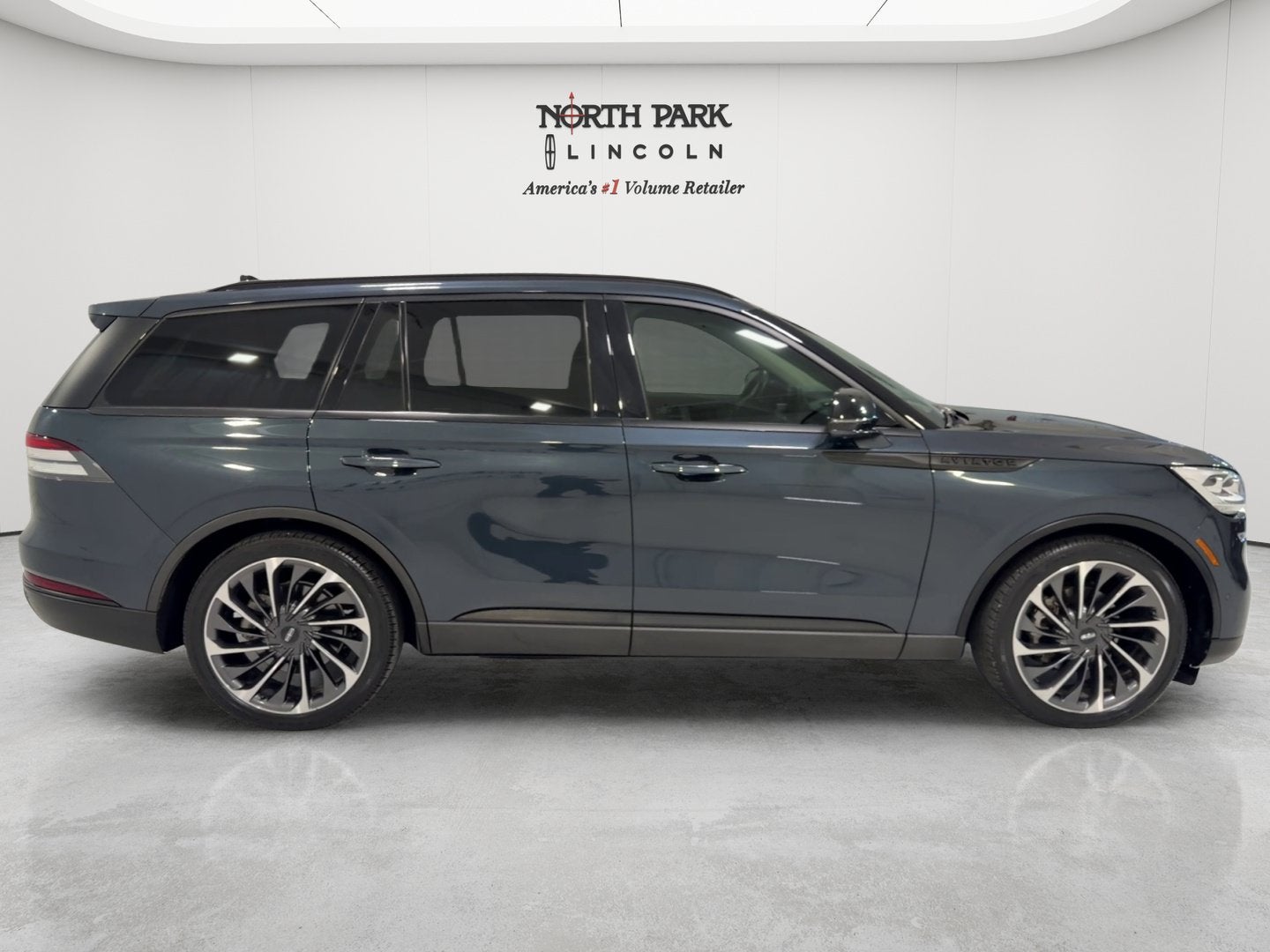 2023 Lincoln Aviator Reserve