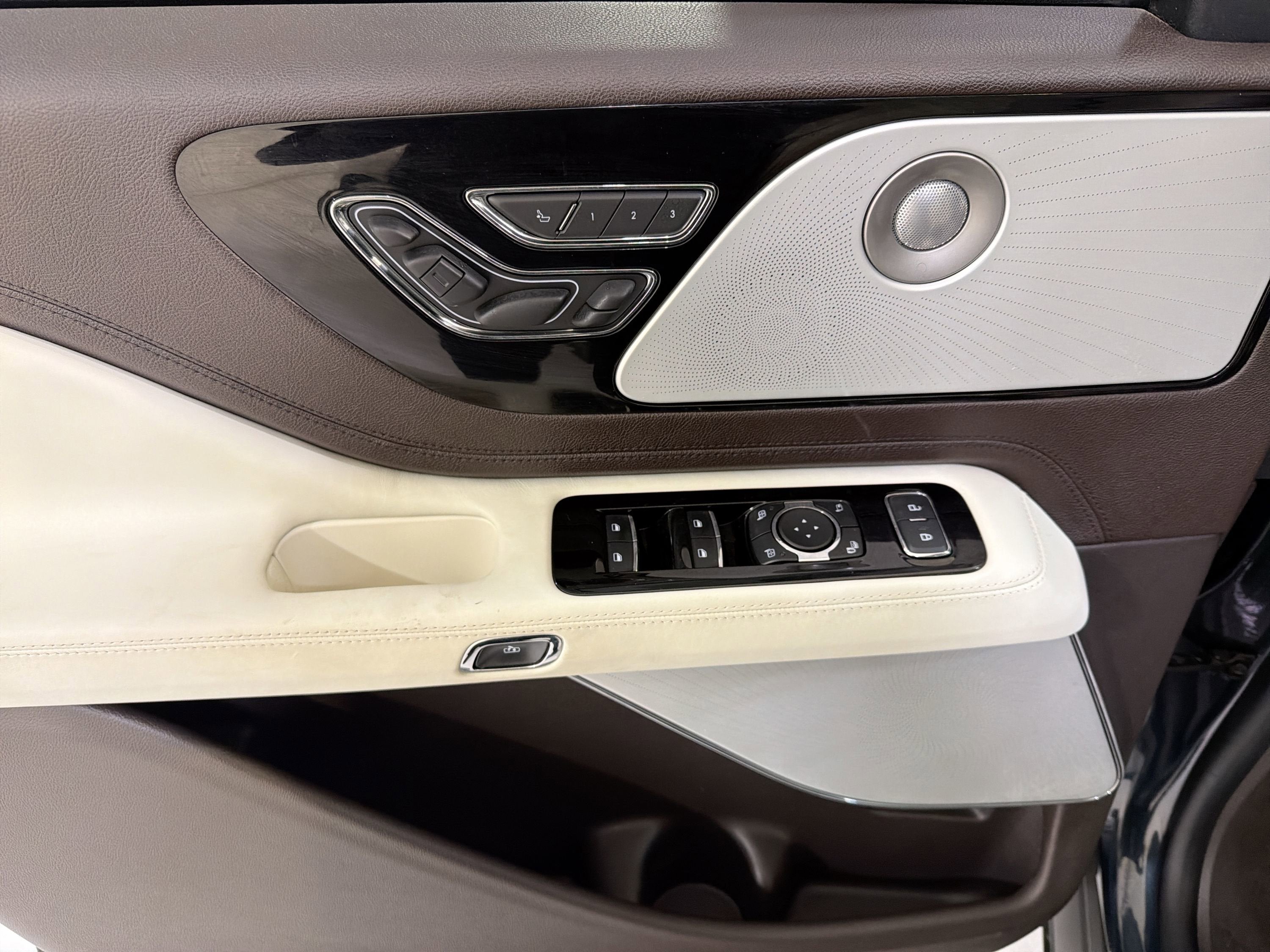 2024 Lincoln Aviator Black Label