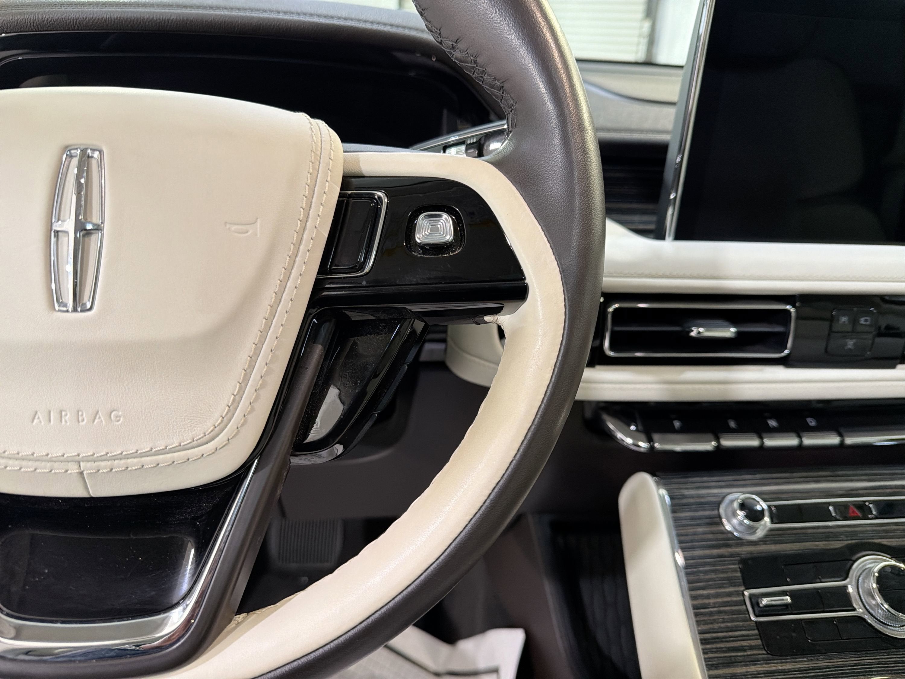 2024 Lincoln Aviator Black Label