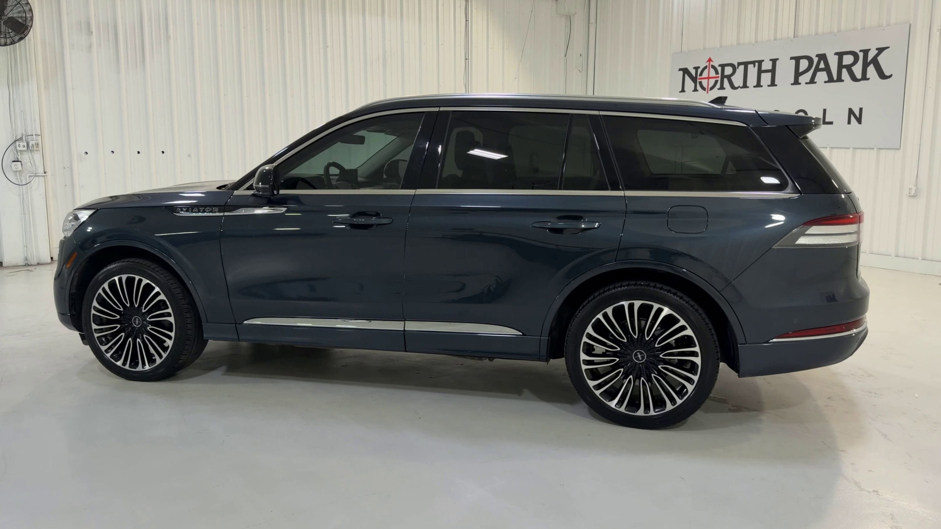 2024 Lincoln Aviator Black Label