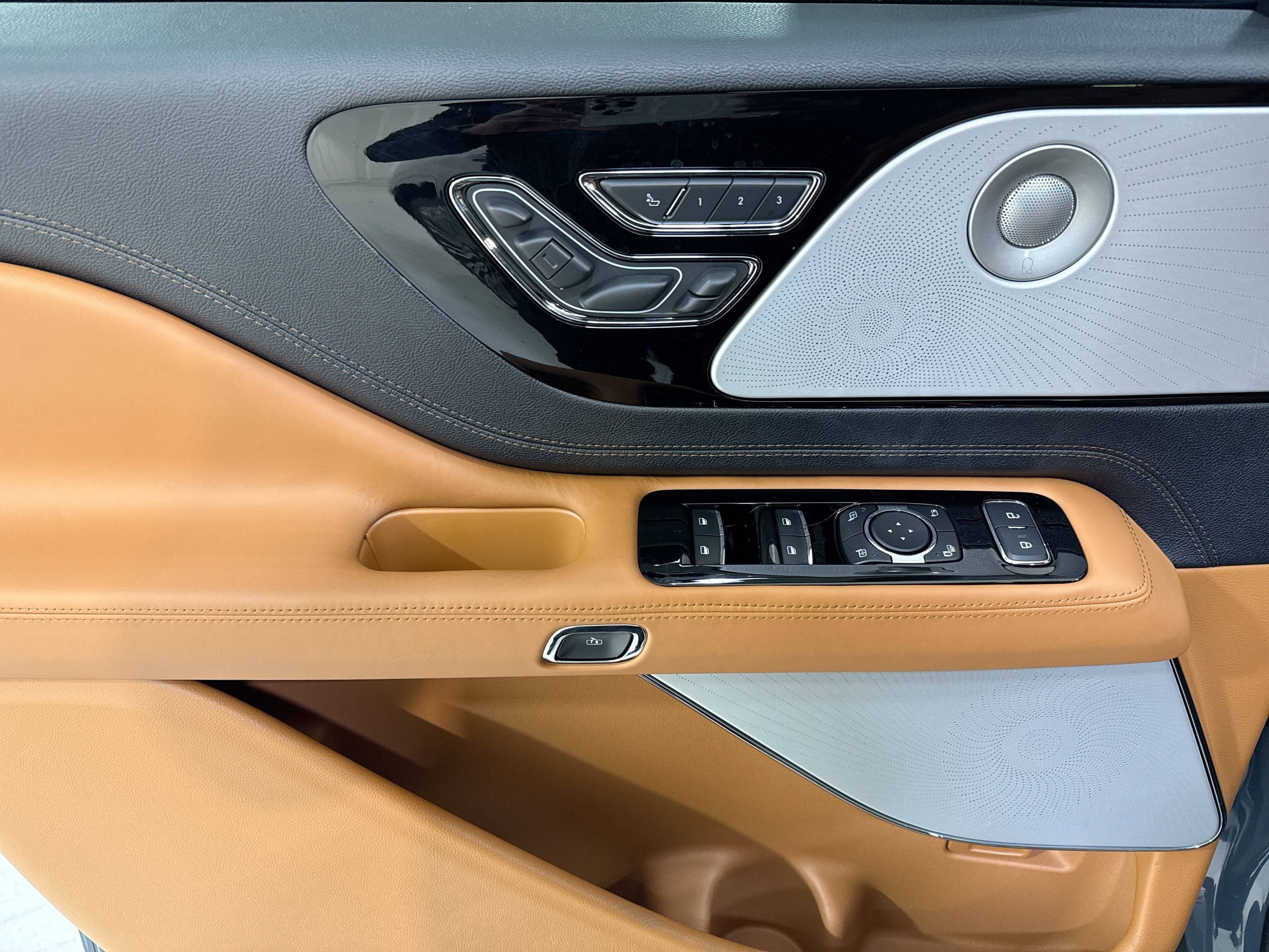 2025 Lincoln Aviator Black Label