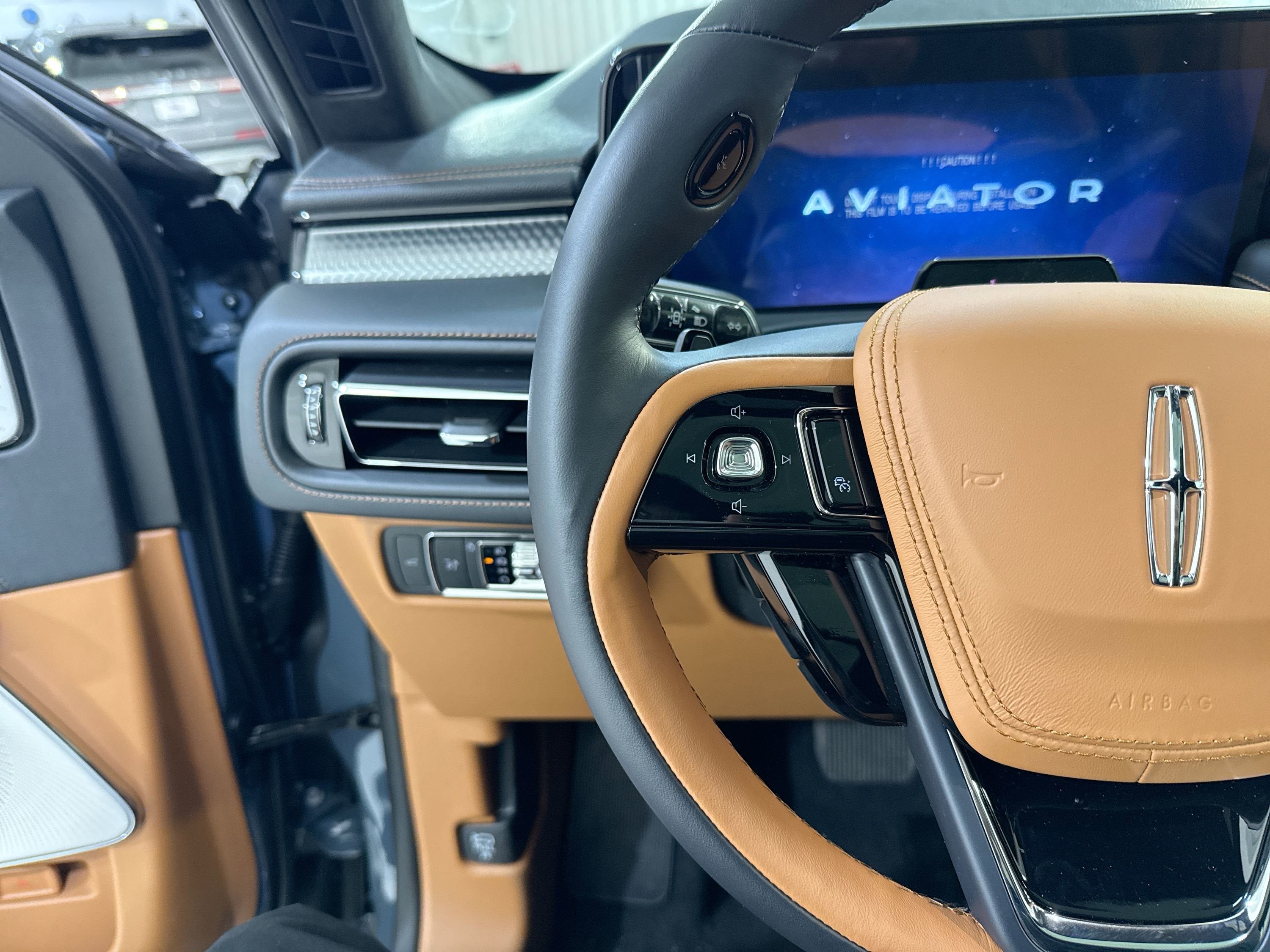 2025 Lincoln Aviator Black Label