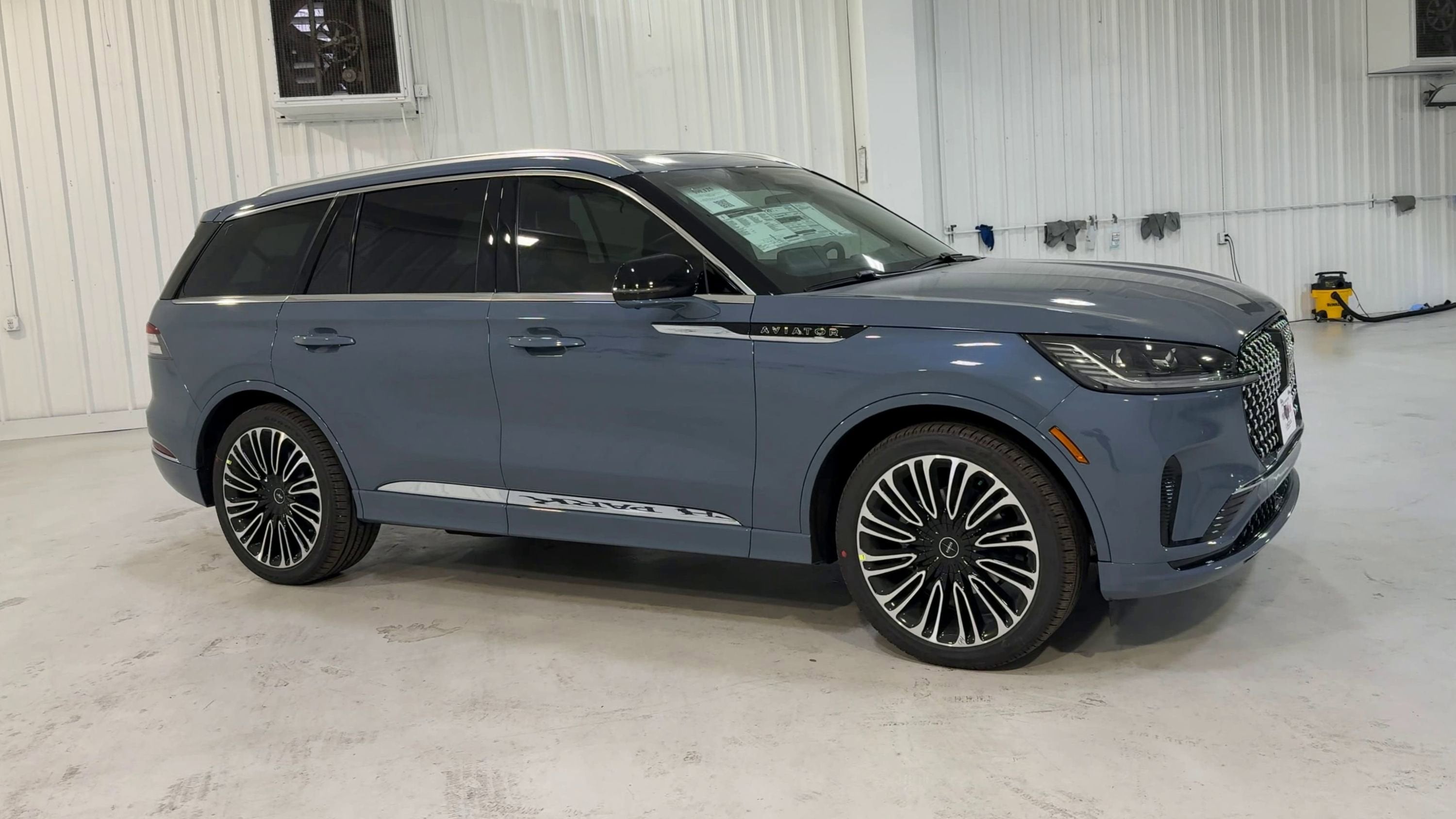 2025 Lincoln Aviator Black Label