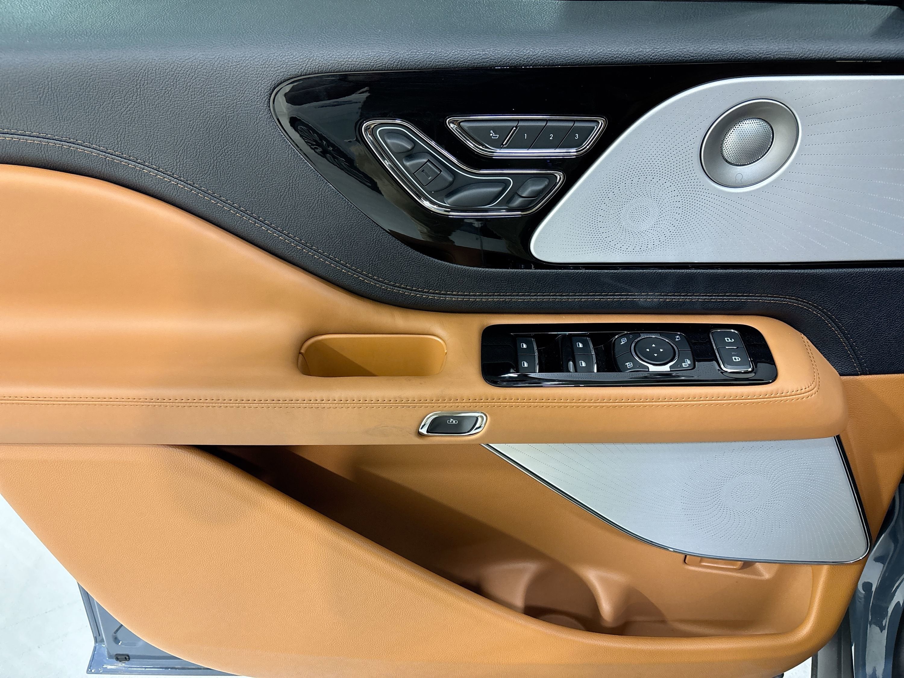 2025 Lincoln Aviator Black Label