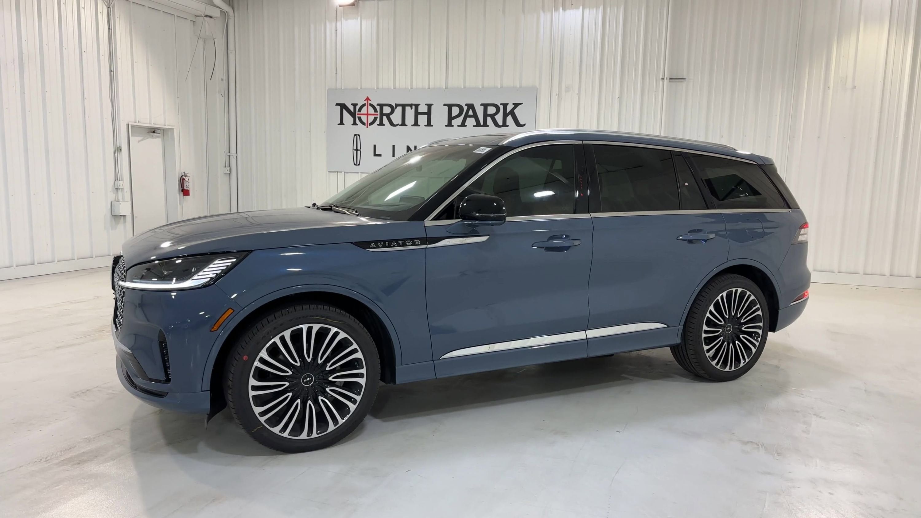 2025 Lincoln Aviator Black Label