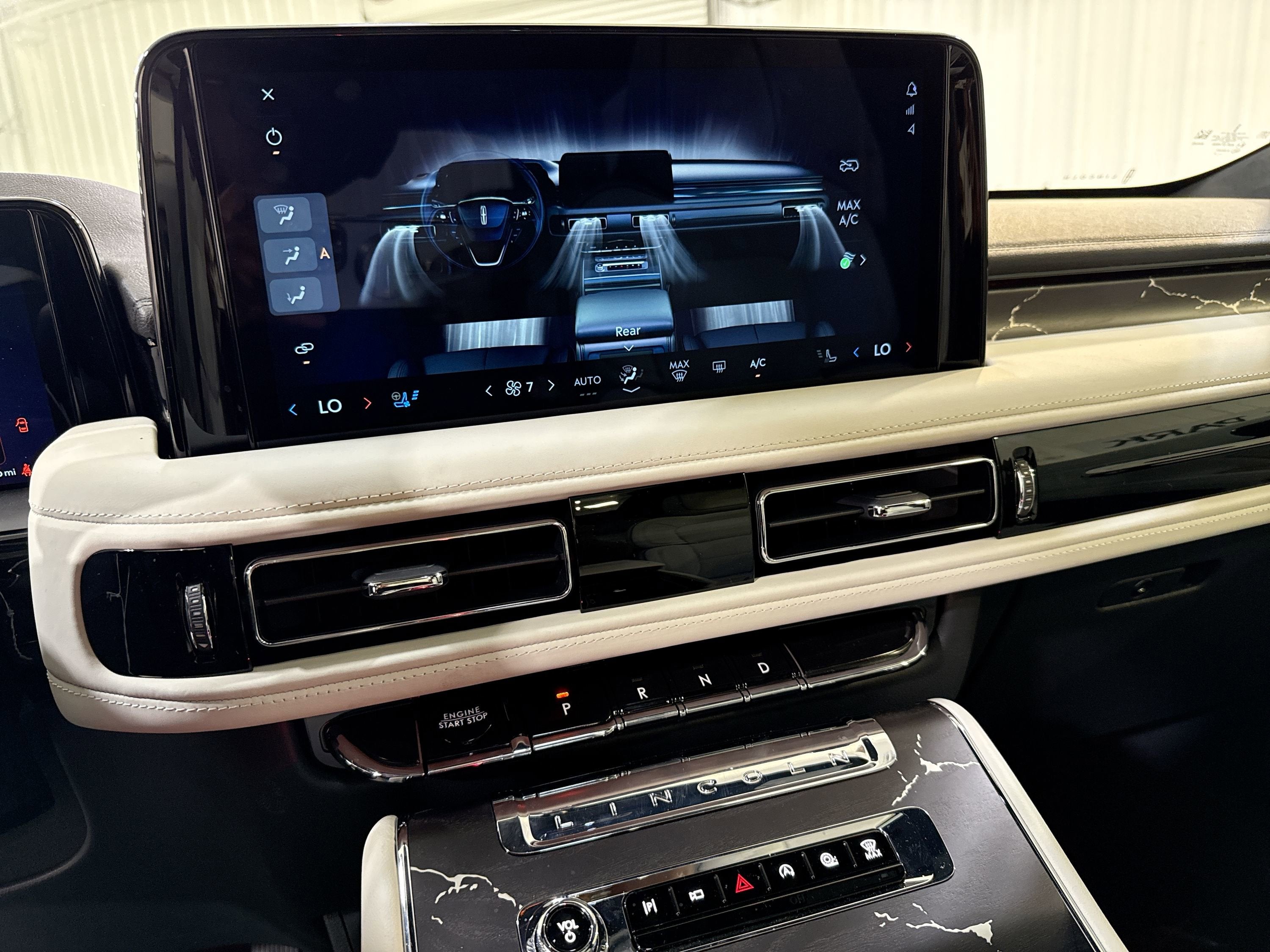 2025 Lincoln Aviator Black Label