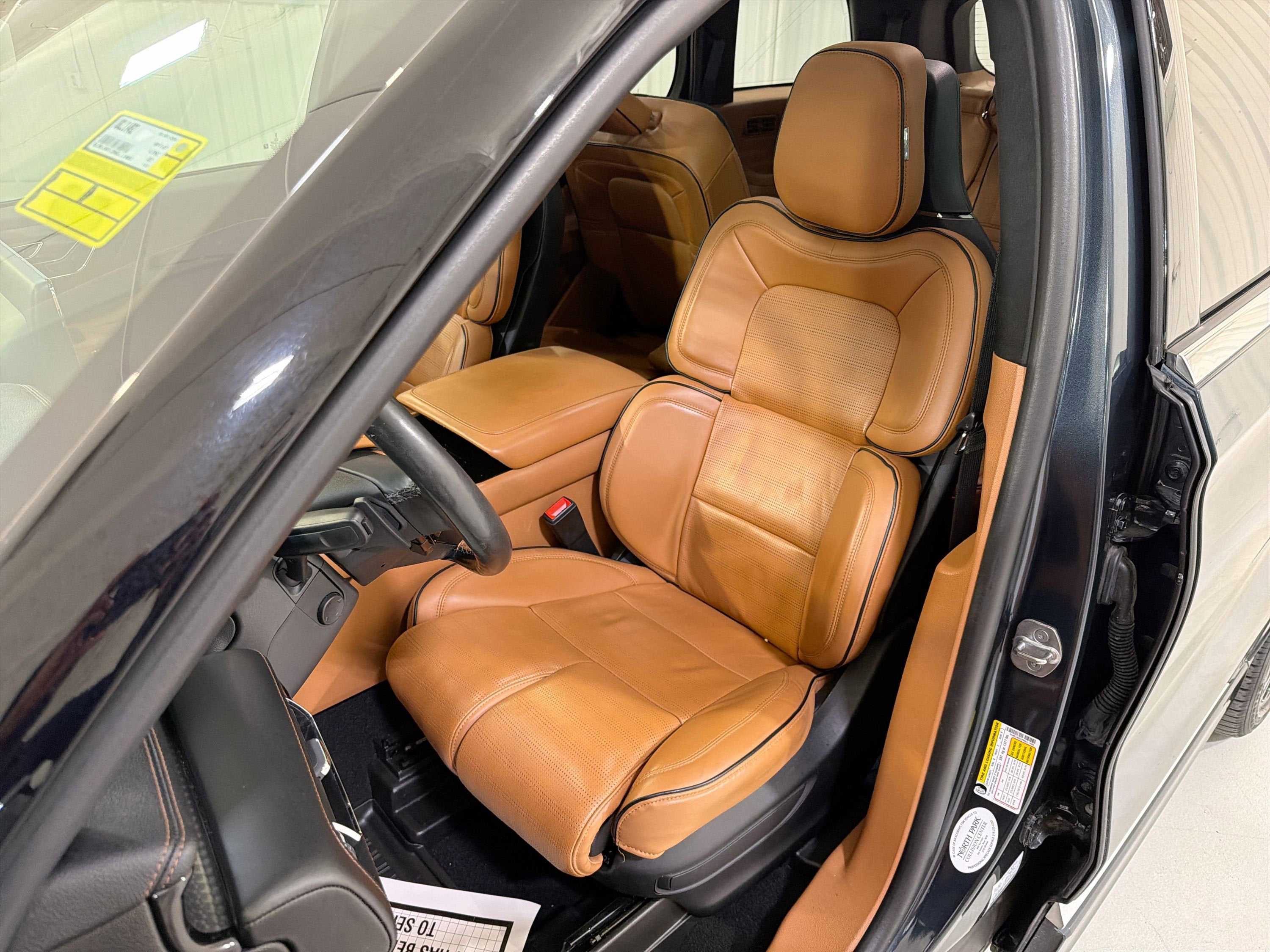 2022 Lincoln Aviator Black Label