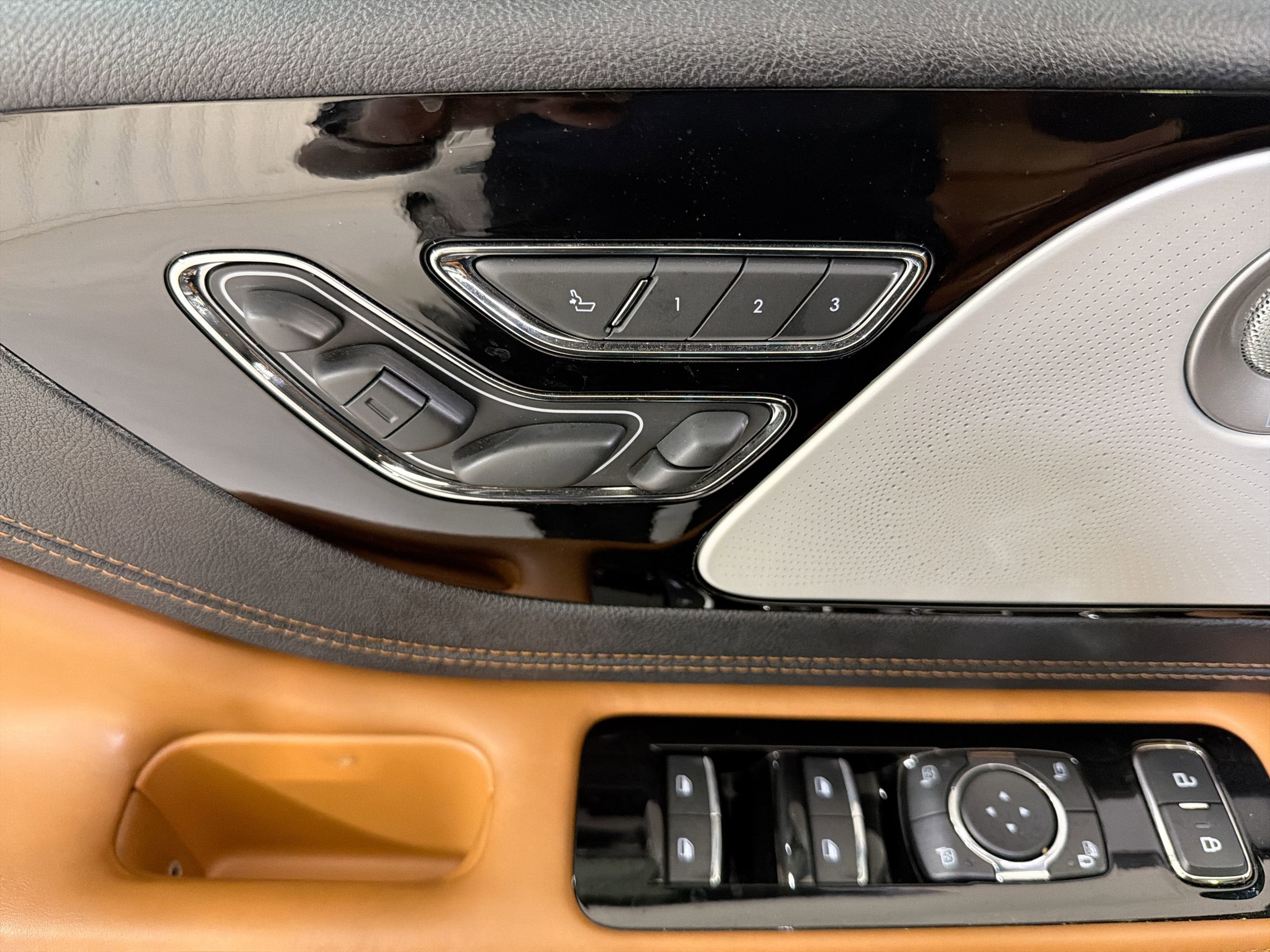 2022 Lincoln Aviator Black Label