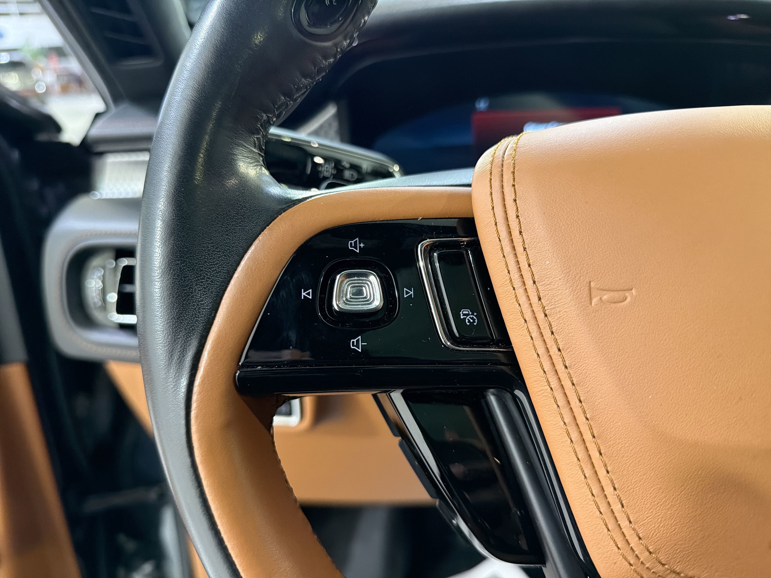 2022 Lincoln Aviator Black Label